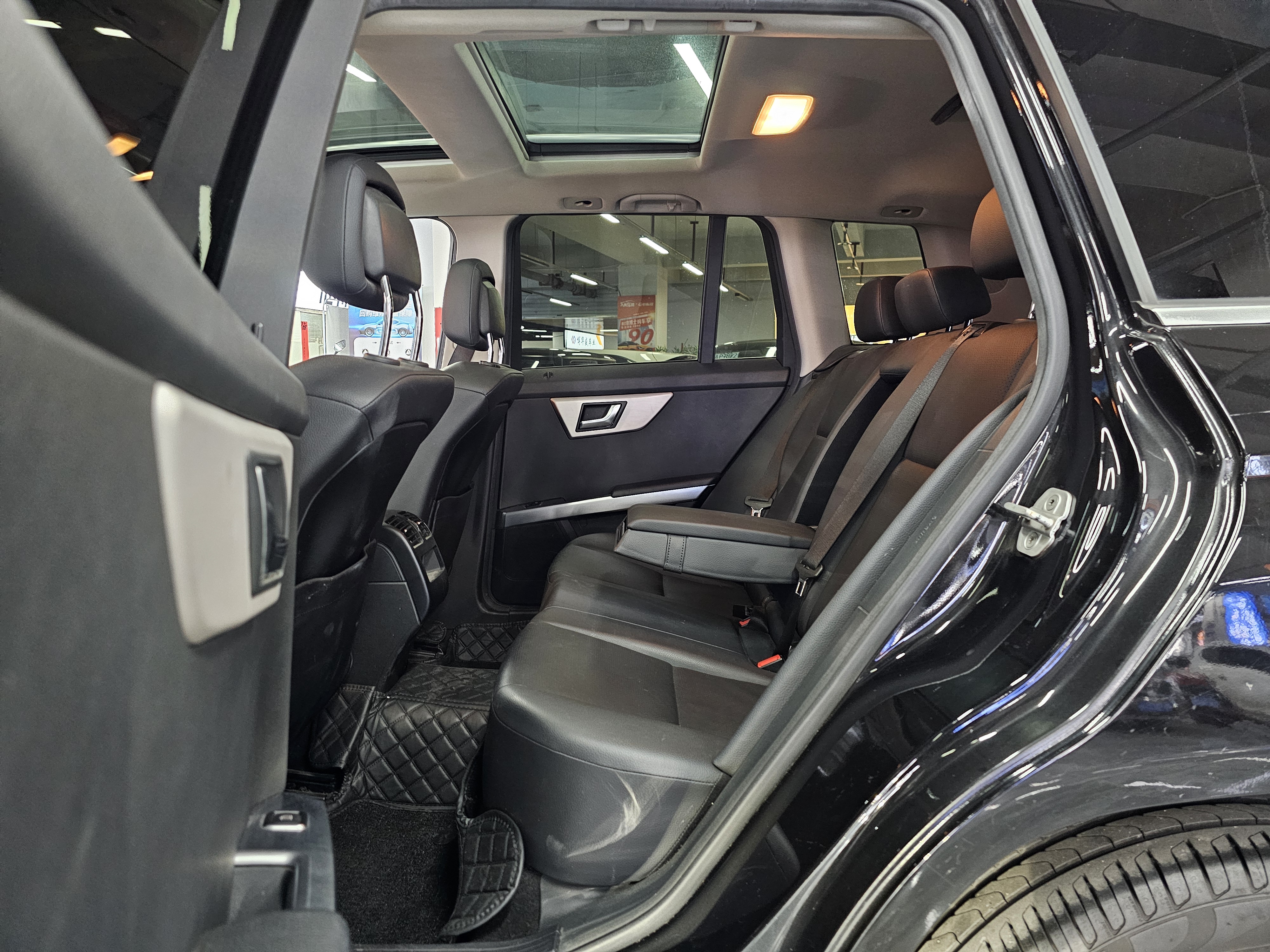 Mercedes-Benz GLK Class 2014 car image #18