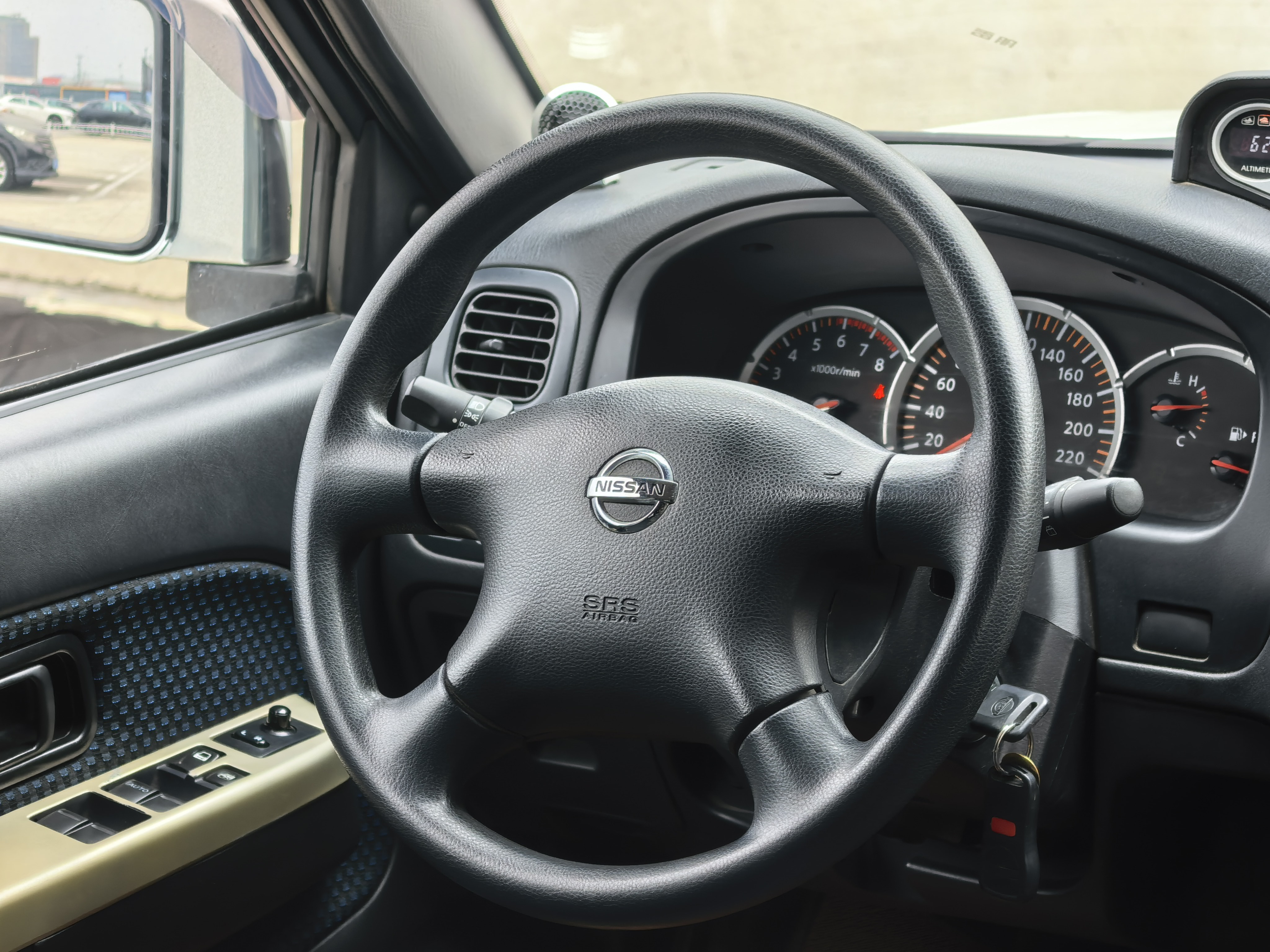 日产 日产帕拉丁 2013 汽车图片 #18