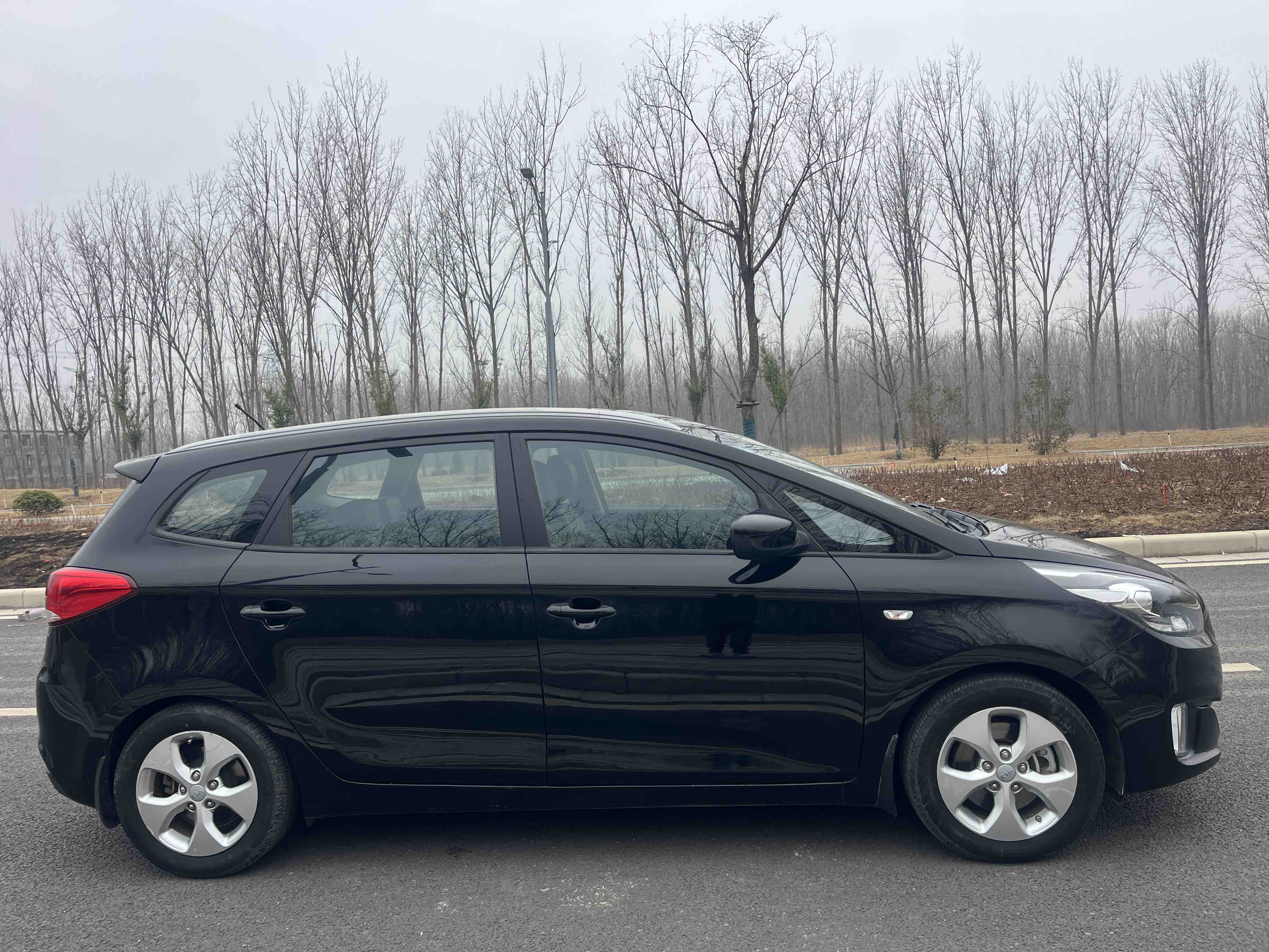 起亚 佳乐 2014 汽车图片 #18