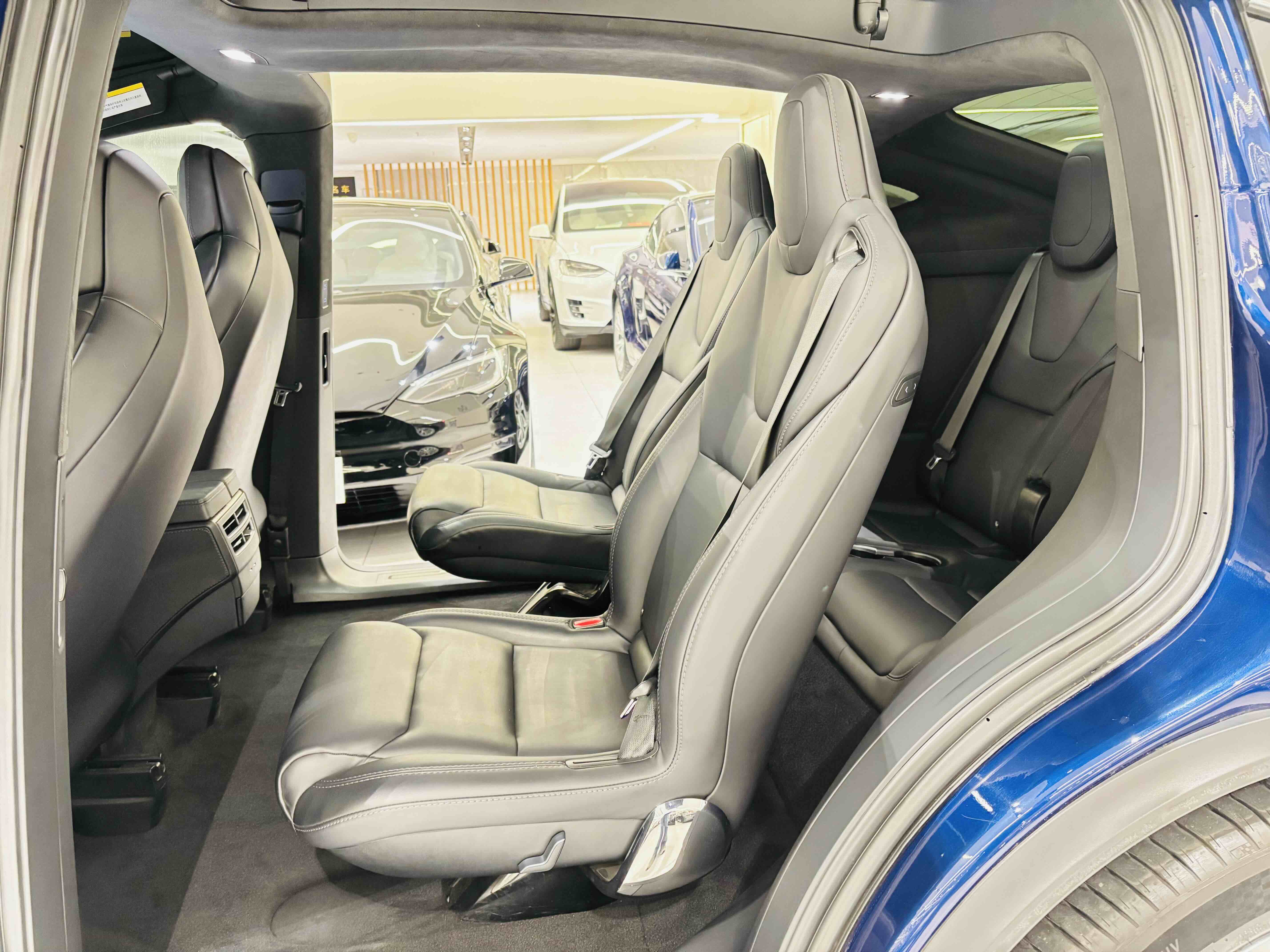 特斯拉 Model X 2018 汽车图片 #18