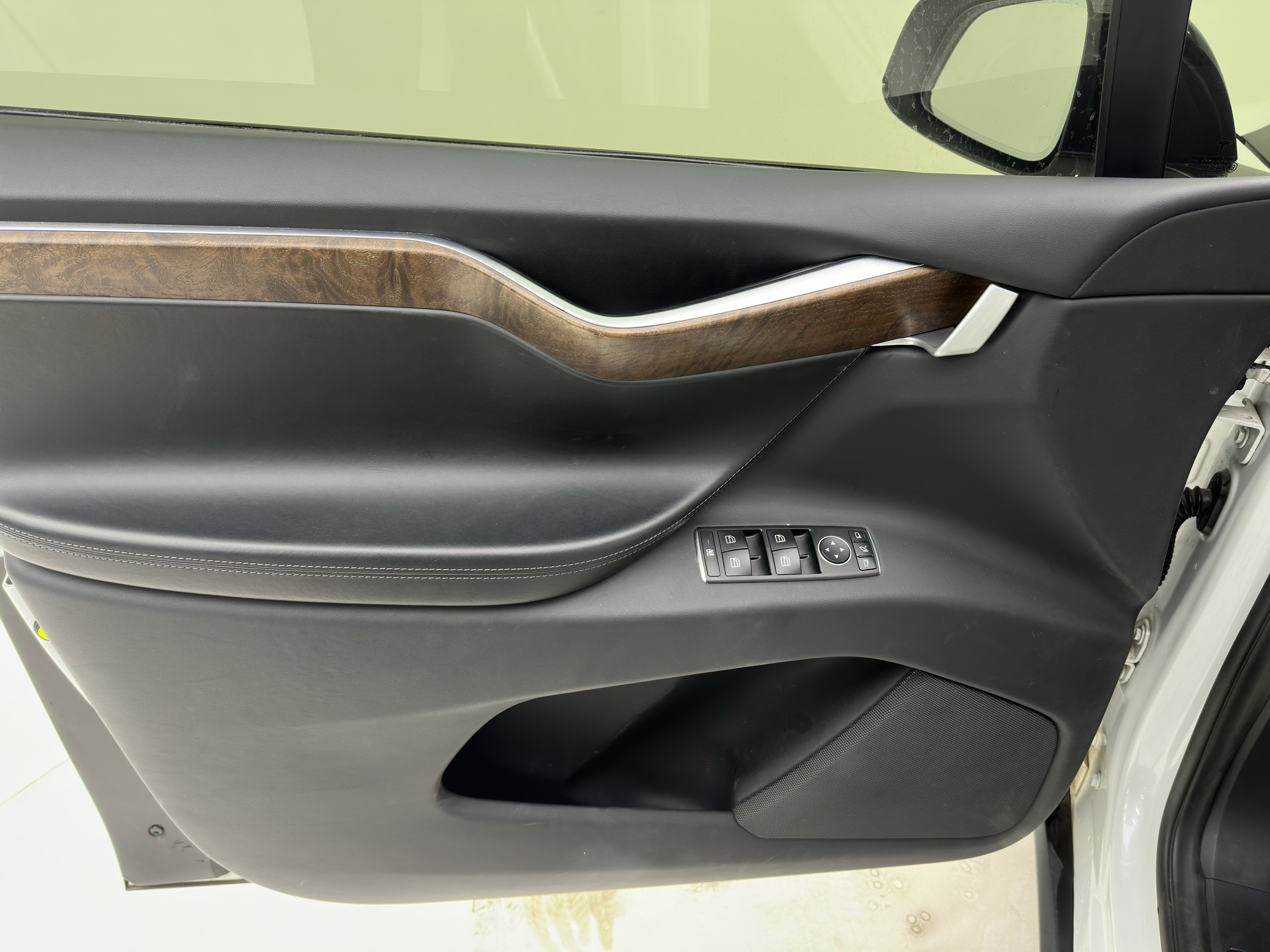 特斯拉 Model X 2017 汽车图片 #18