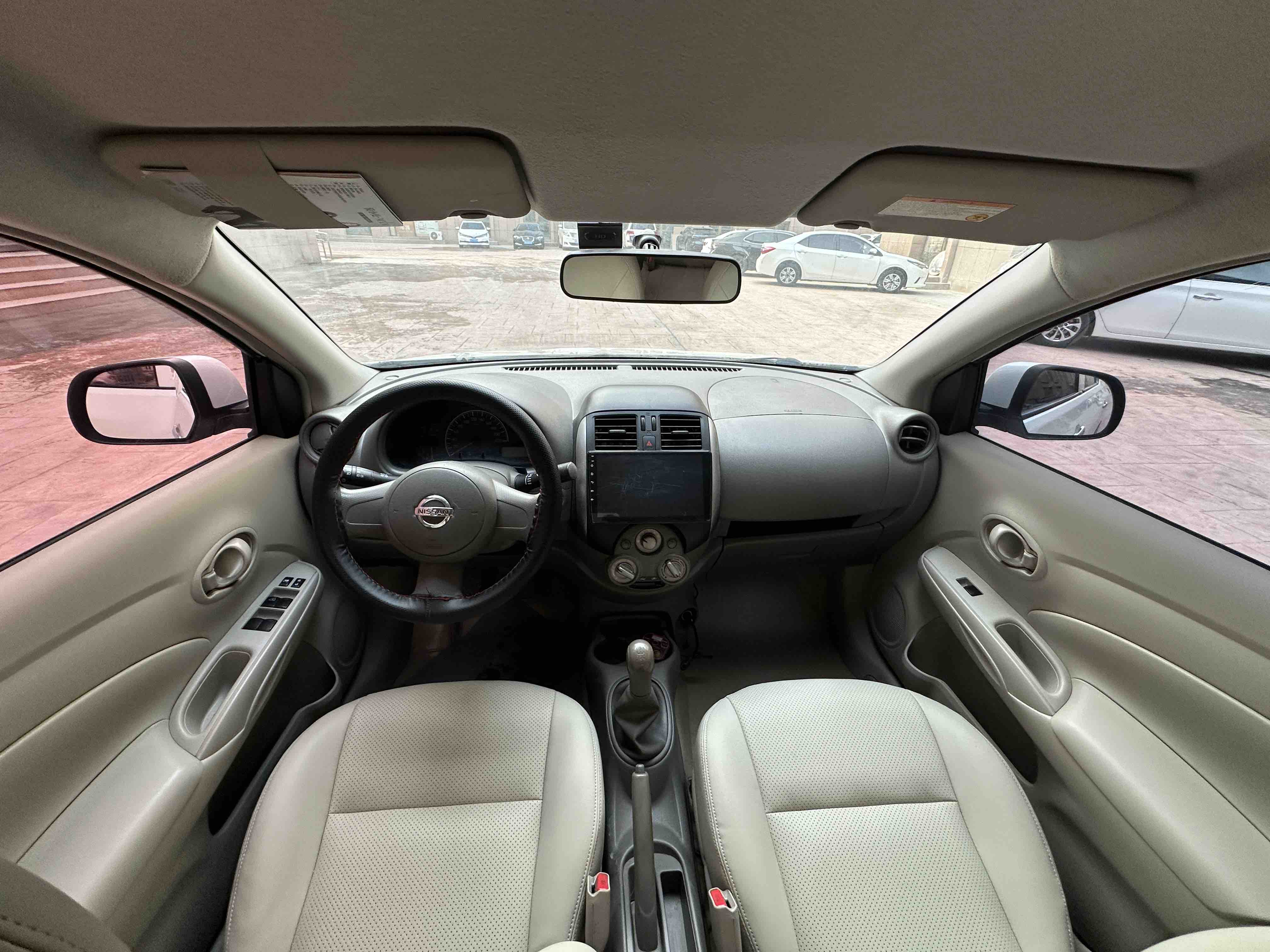 Nissan Sunny 2013 #18 Nissan Sunny 2013 car image #18