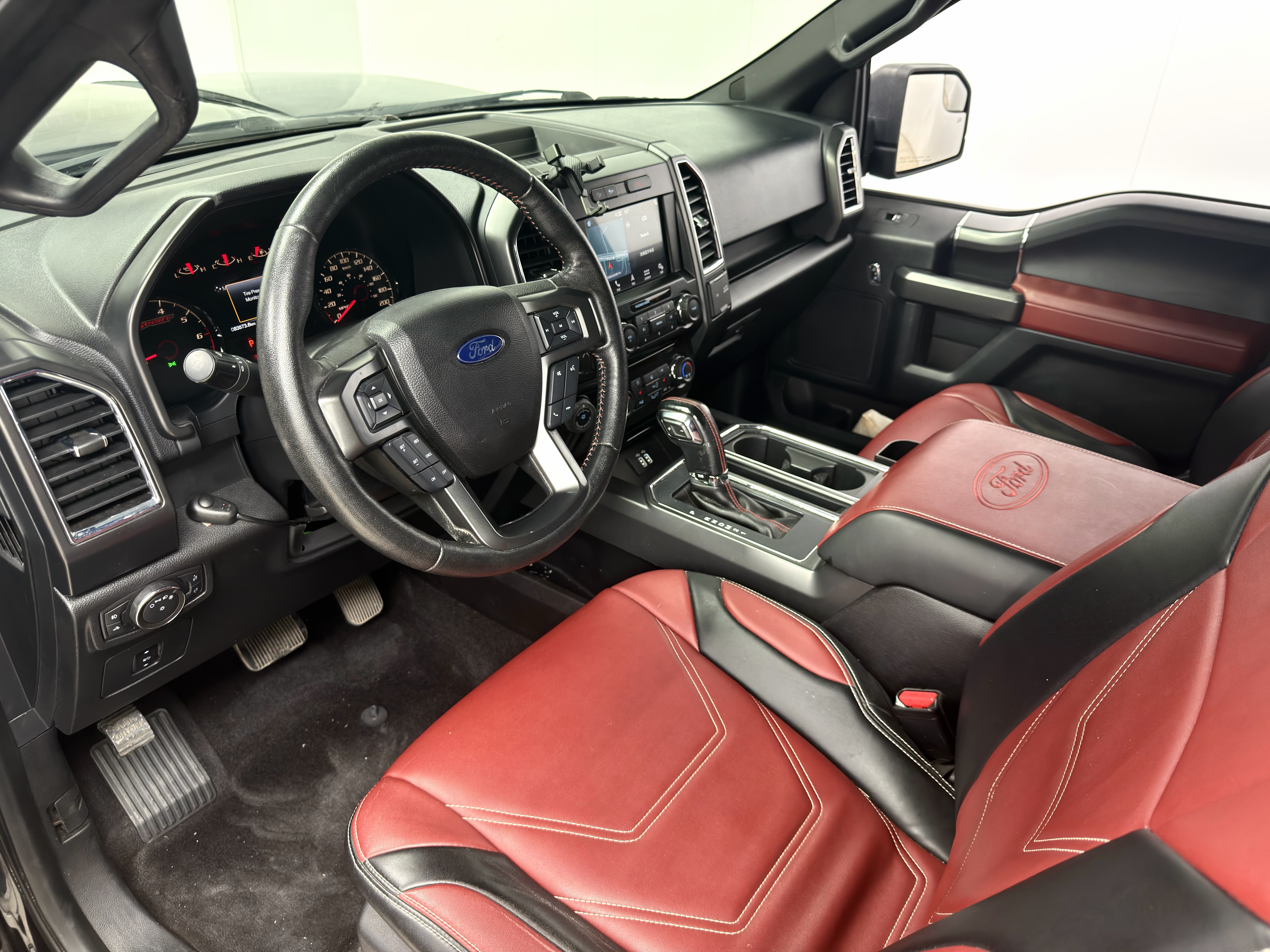 Ford F-150 Raptor 2017 car image #18