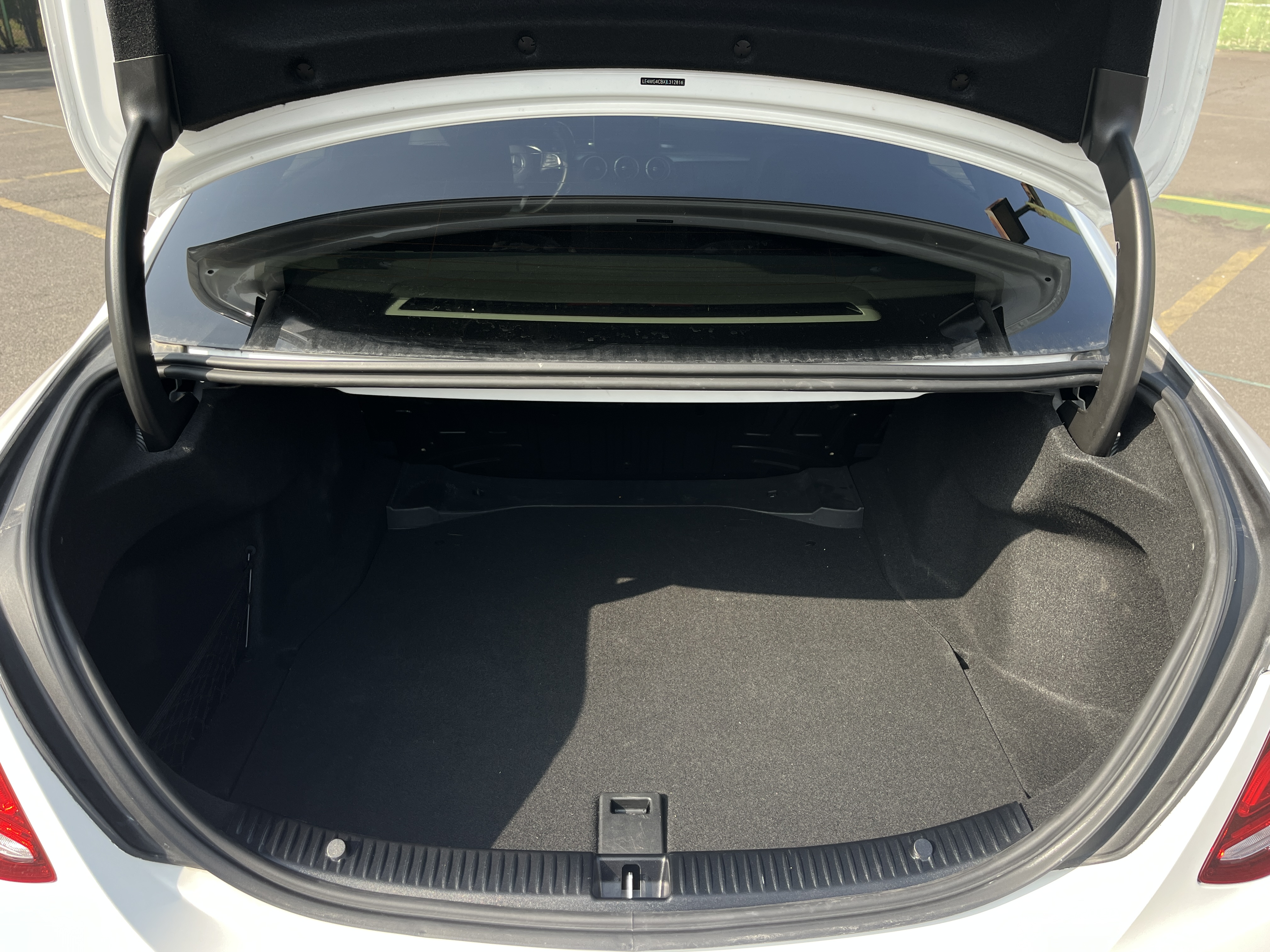 Mercedes-Benz C Class 2017 immagine di auto #18