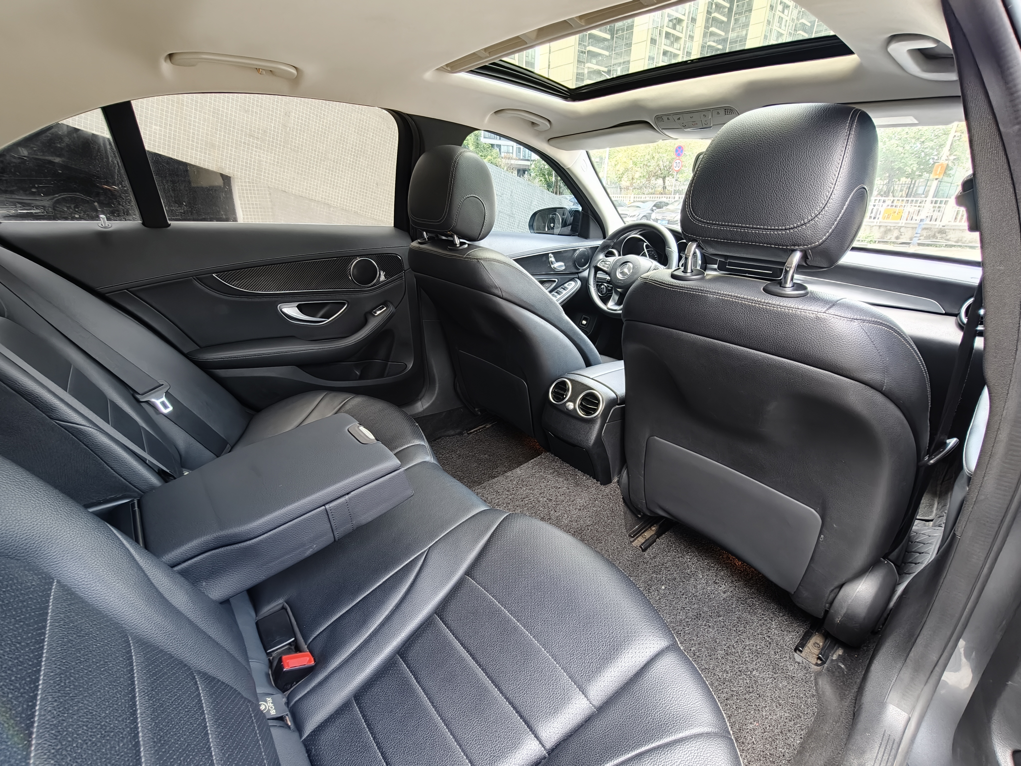 Mercedes-Benz C Class 2017 car image #18