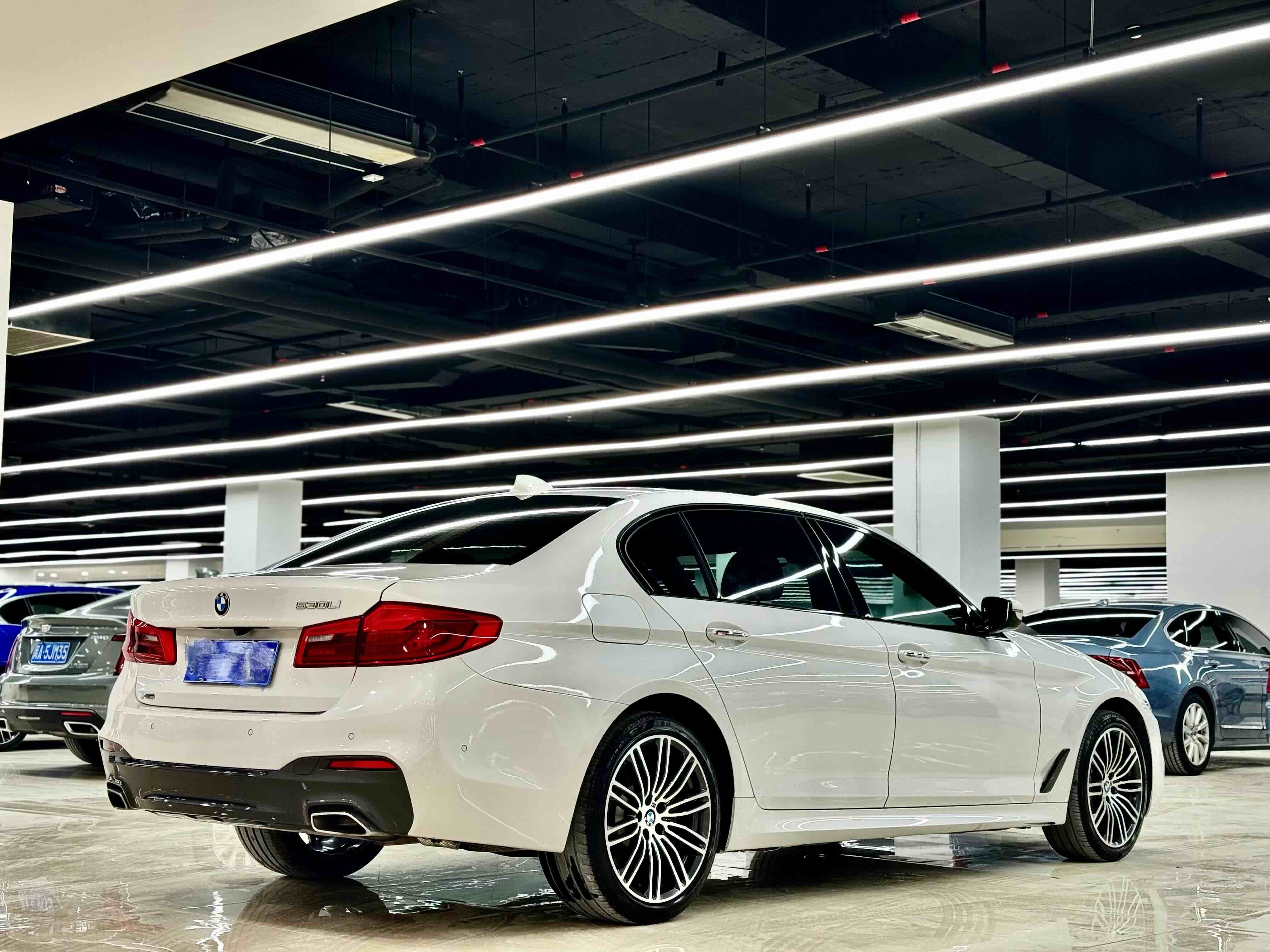 BMW 5 Series 2018 #18 BMW 5 Series 2018 car image #18