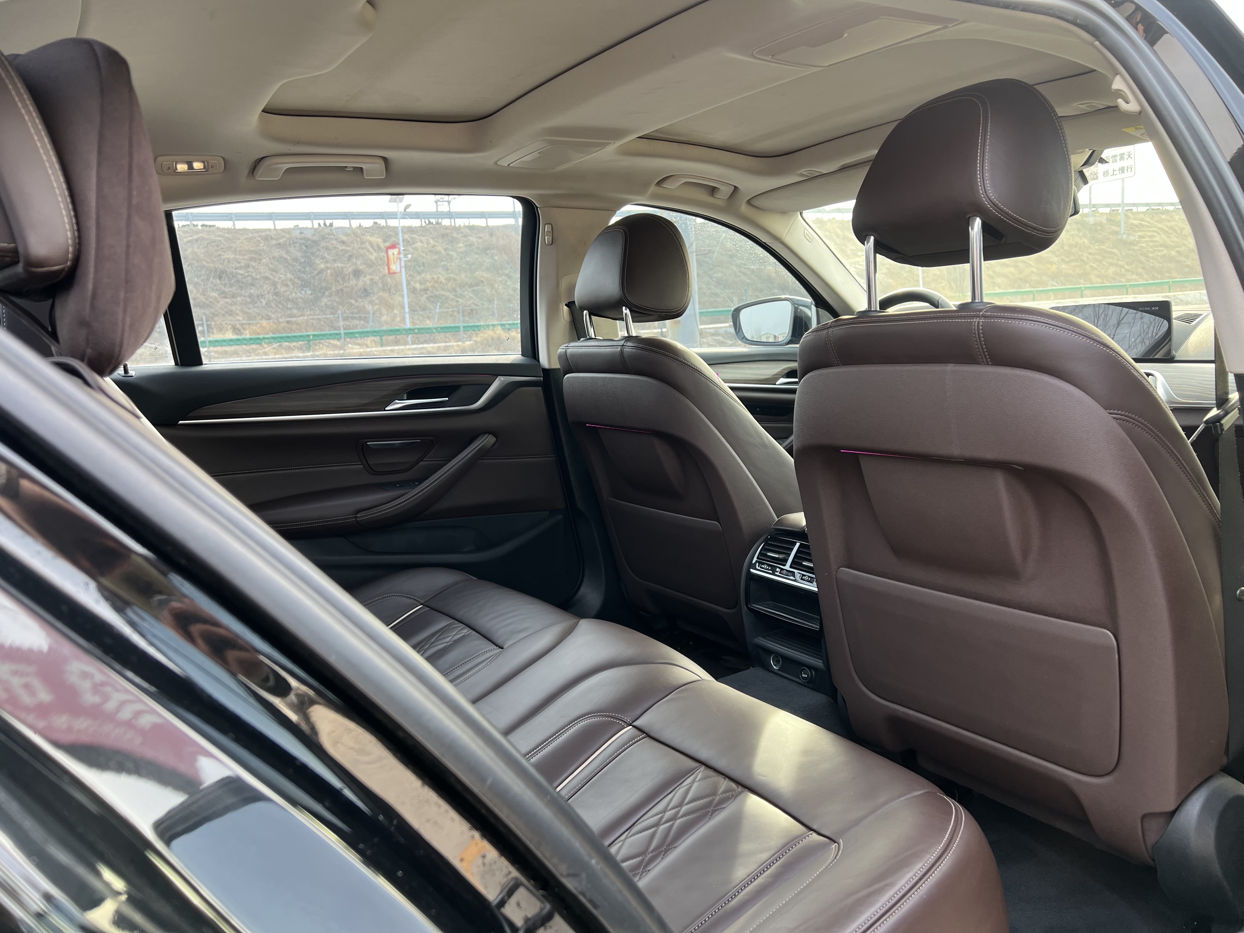 BMW 5 Series 2018 #18 BMW 5 Series 2018 car image #18