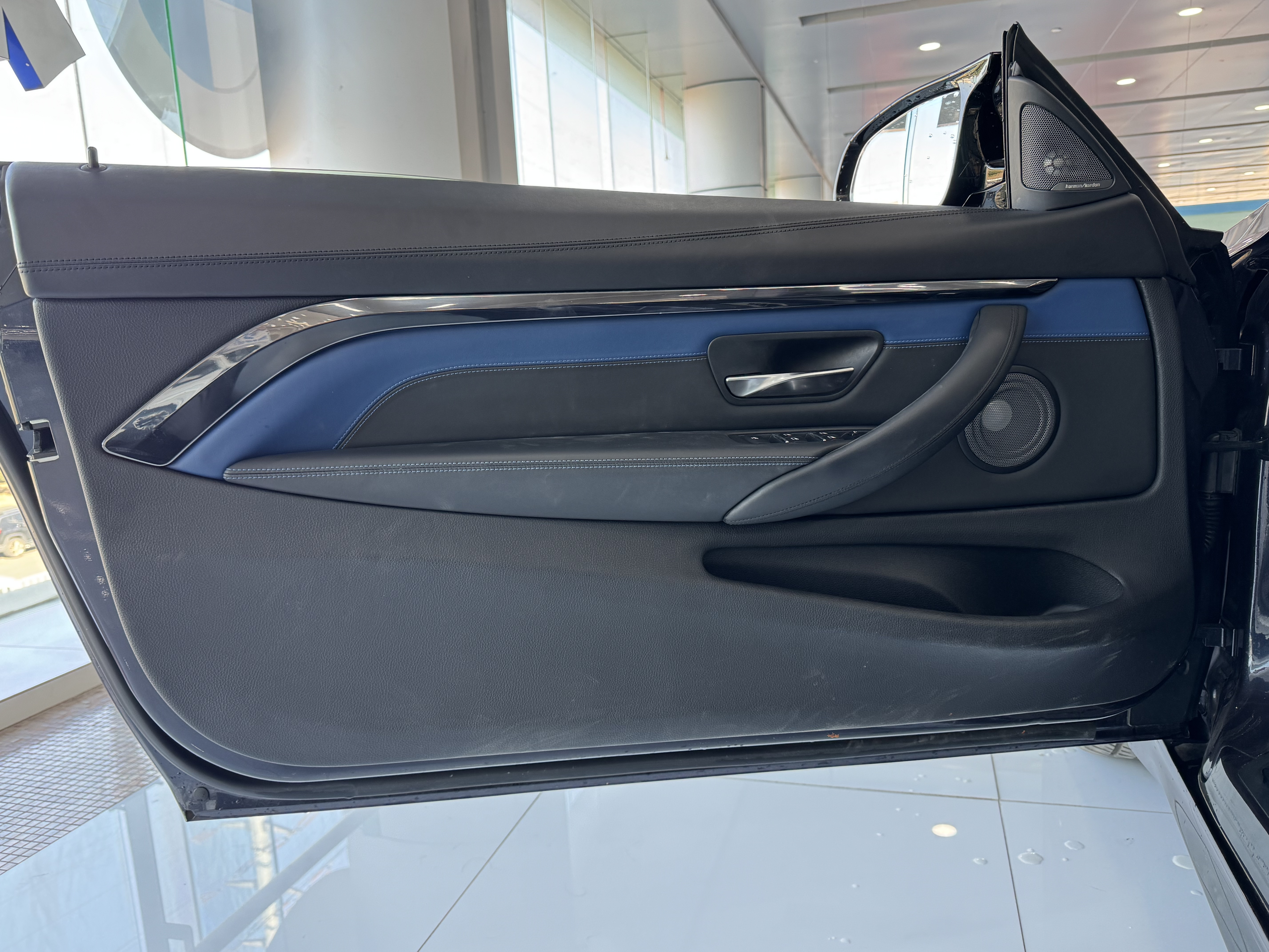 宝马 宝马M4 2019 汽车图片 #18