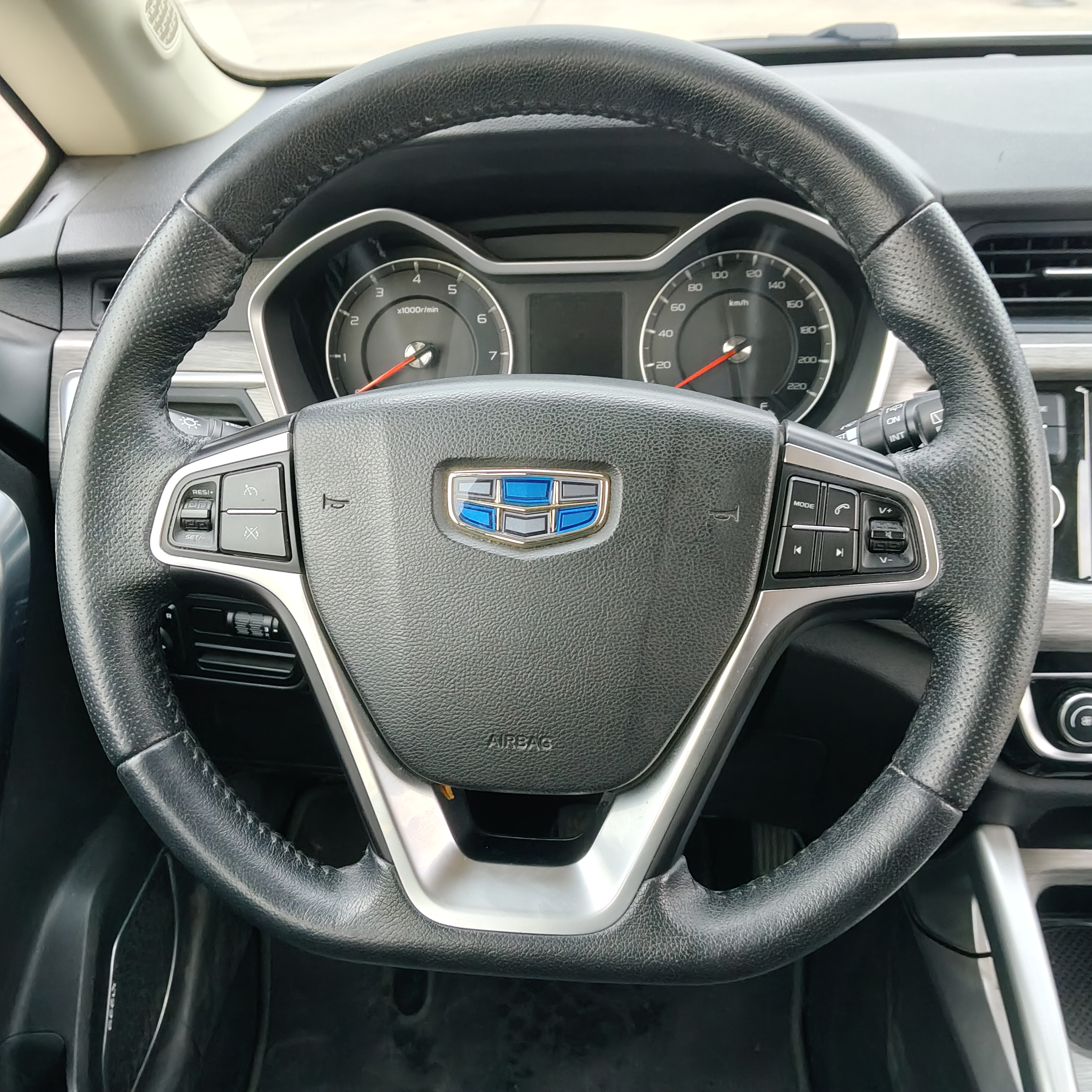 Vision X3 2020 car image #18