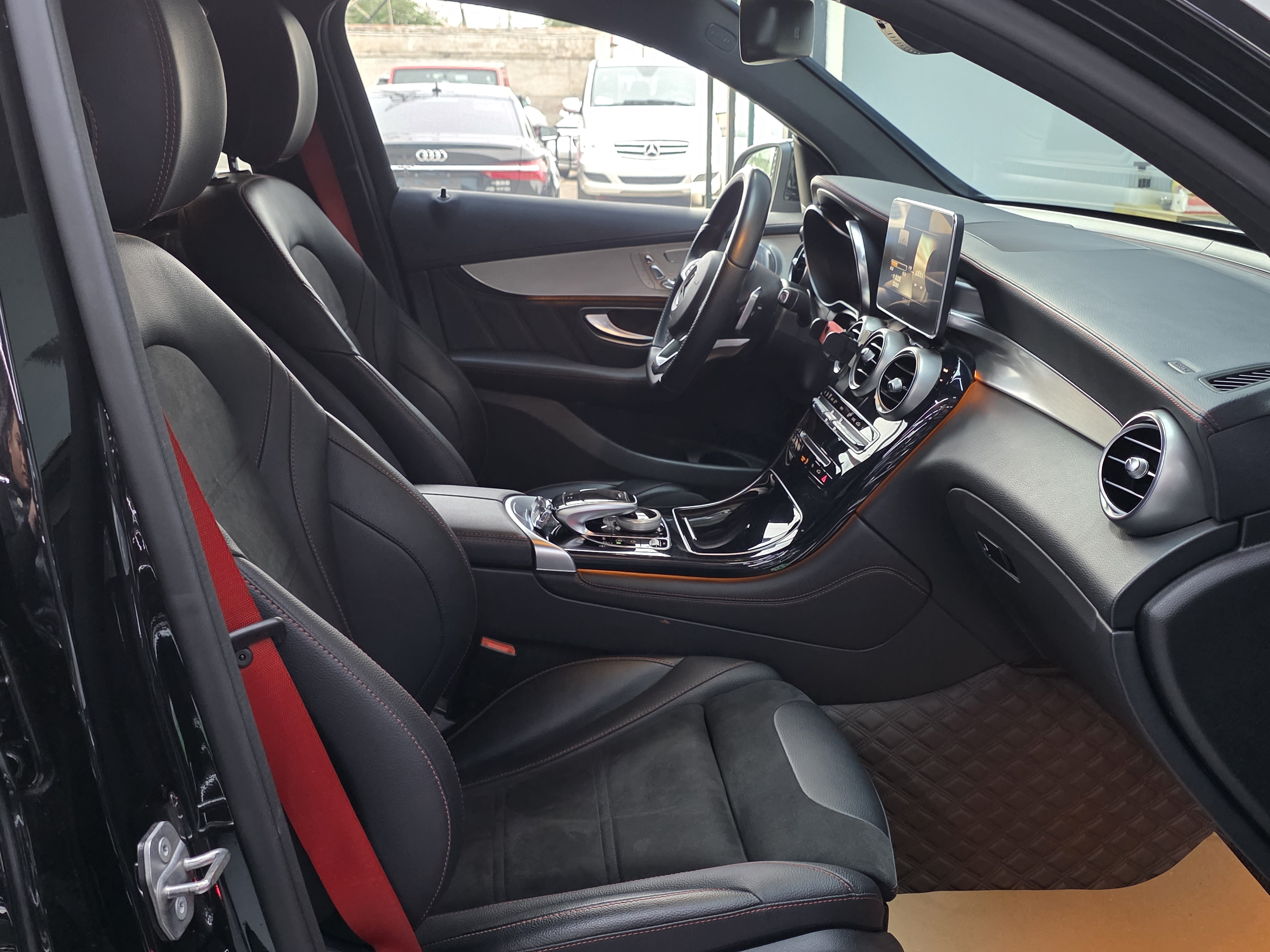 Mercedes-Benz GLC Coupe AMG 2019 #18 Mercedes-Benz GLC Coupe AMG 2019 car image #18