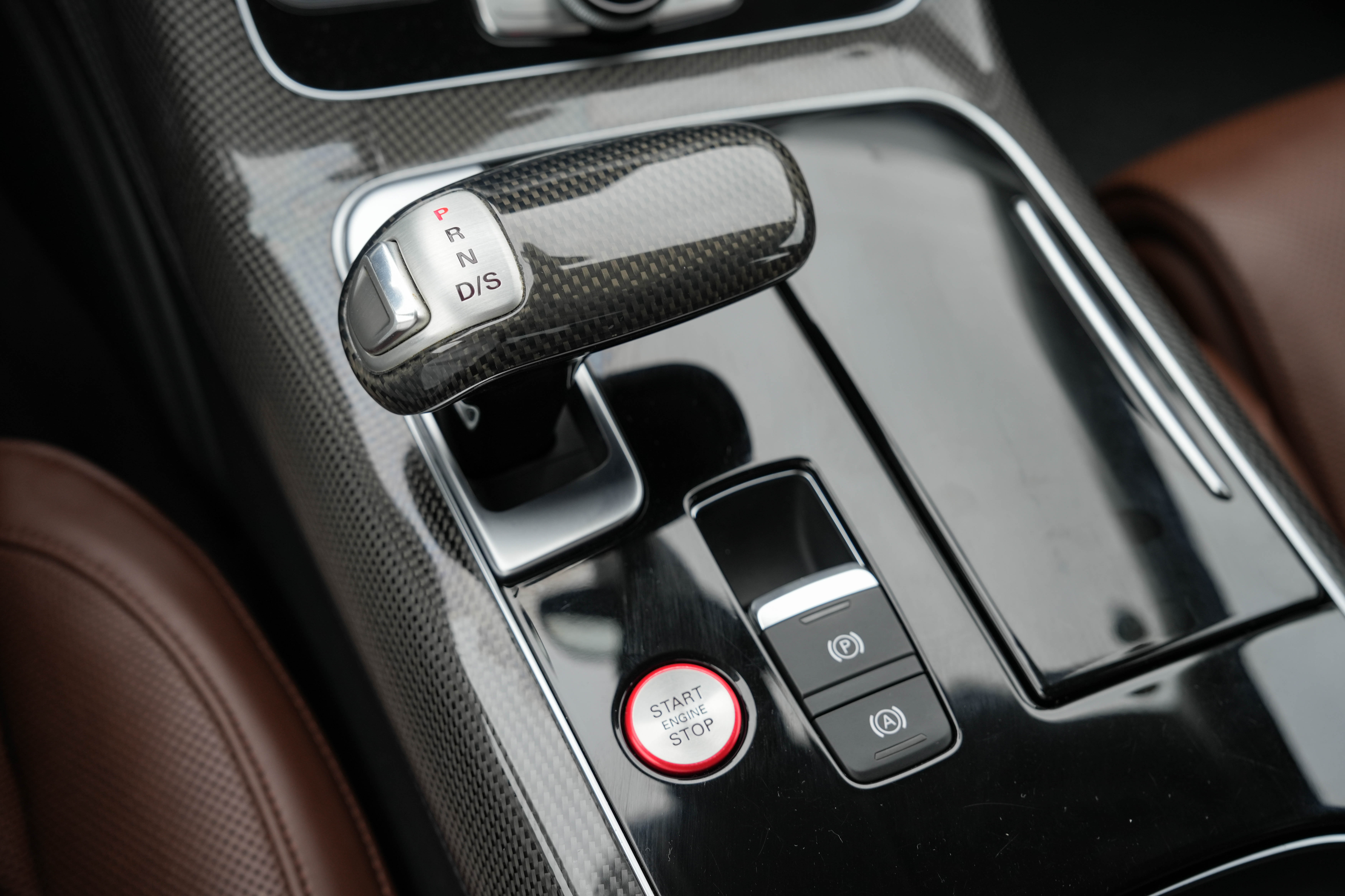 Audi S8 2017 car image #18