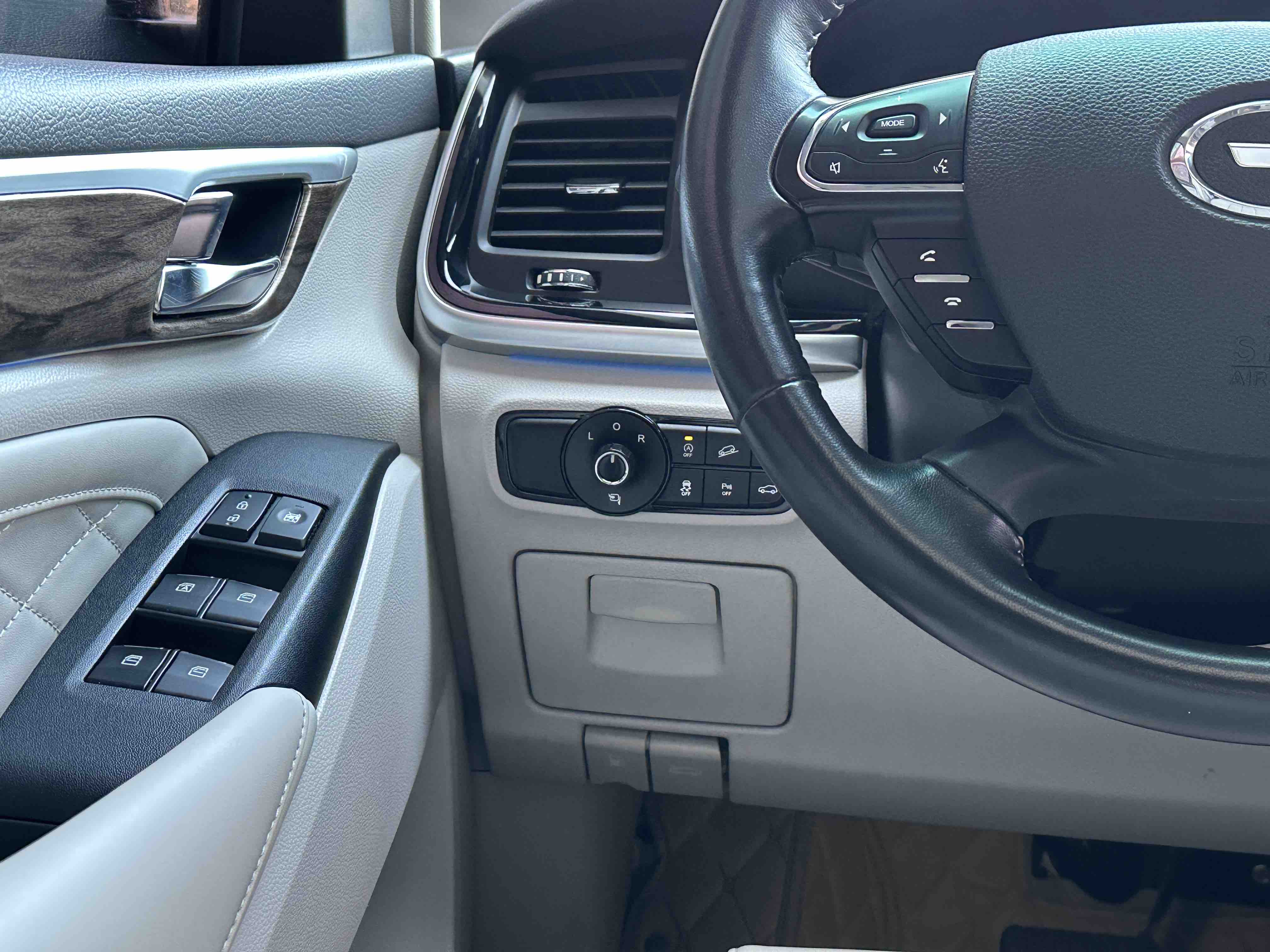 GAC Trumpchi M8 2019 car image #18