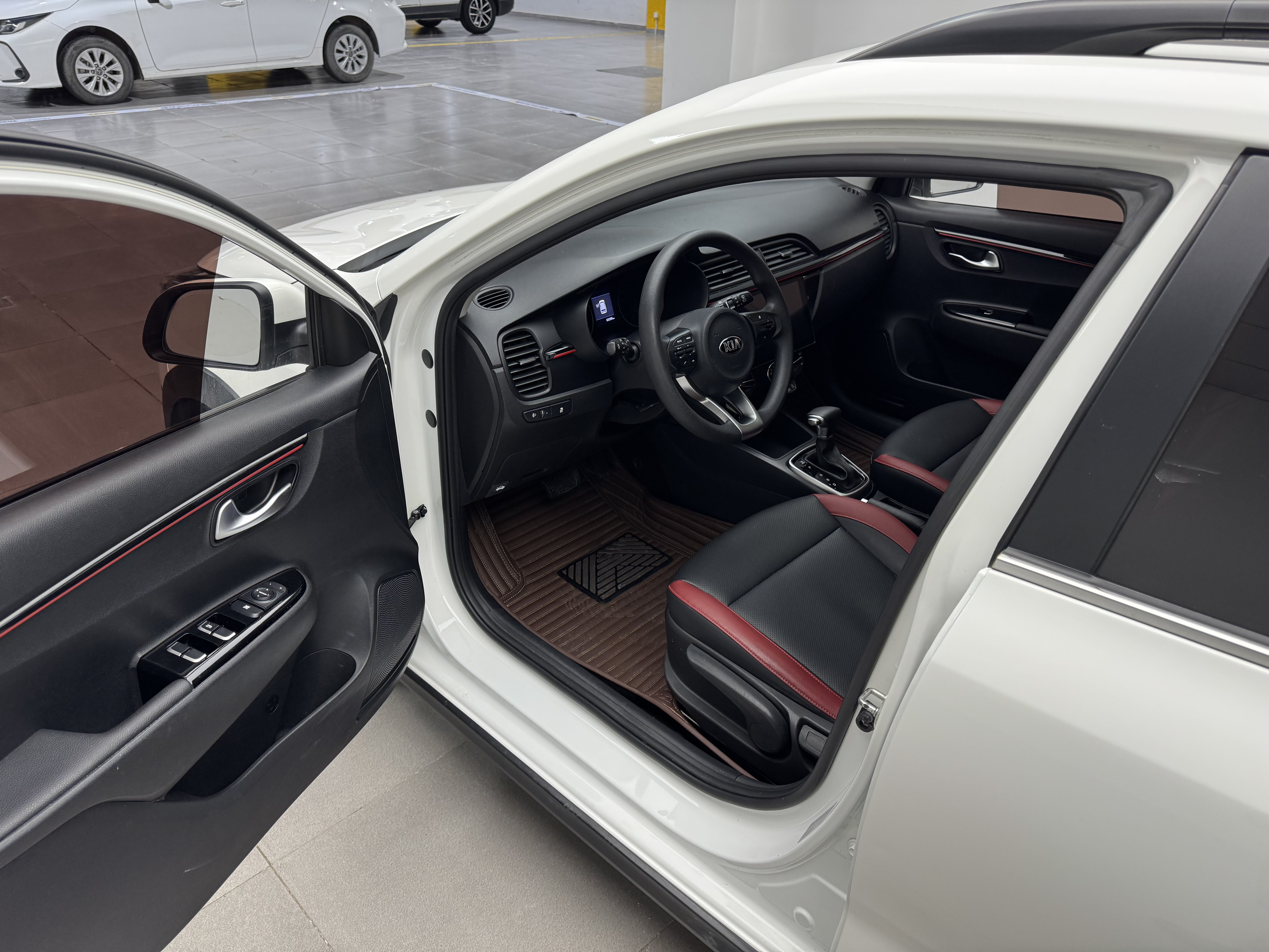 Kia Rio Cross 2018 صورة سيارة #18