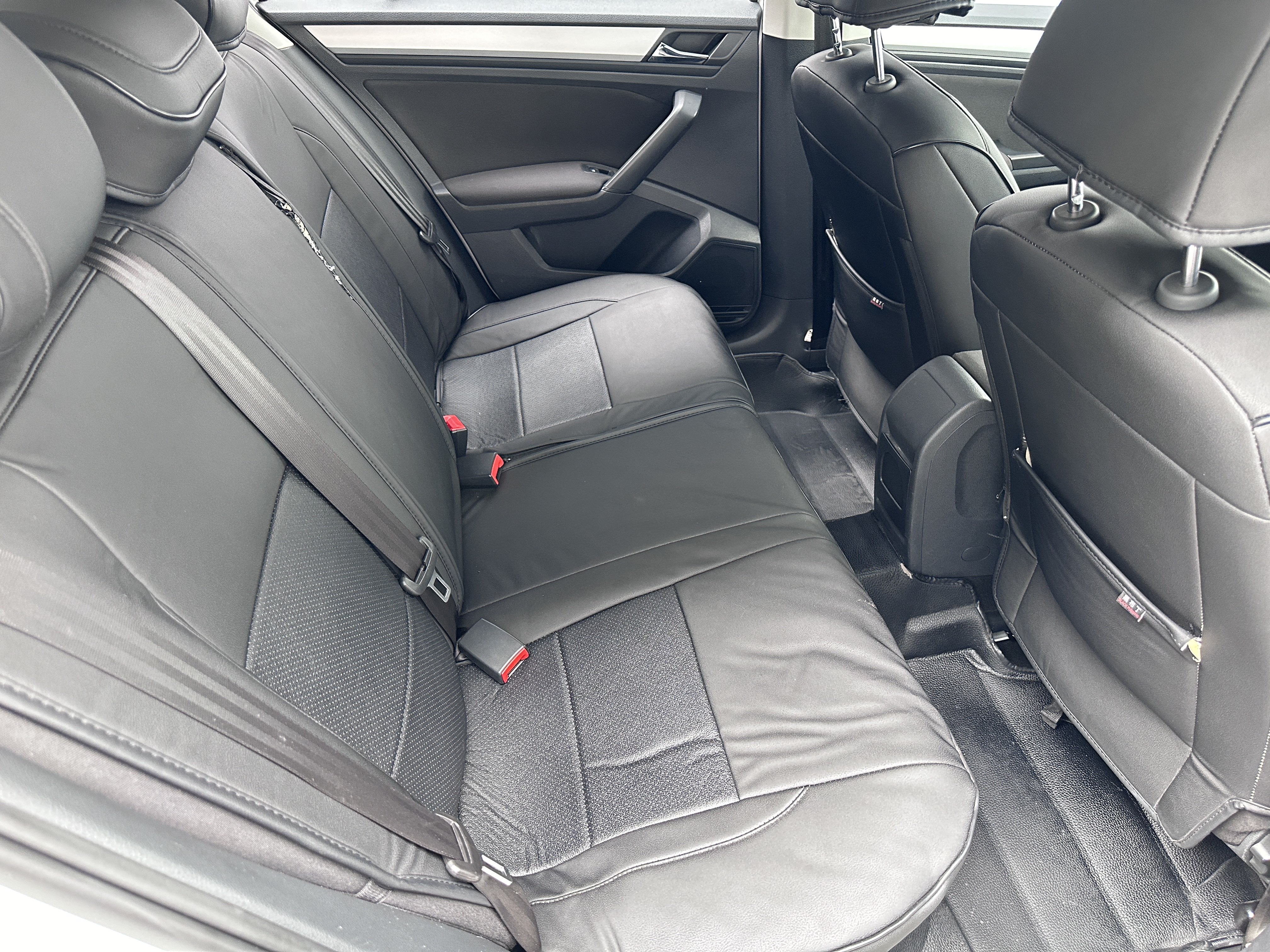 Volkswagen C-Trek 2018 immagine di auto #18