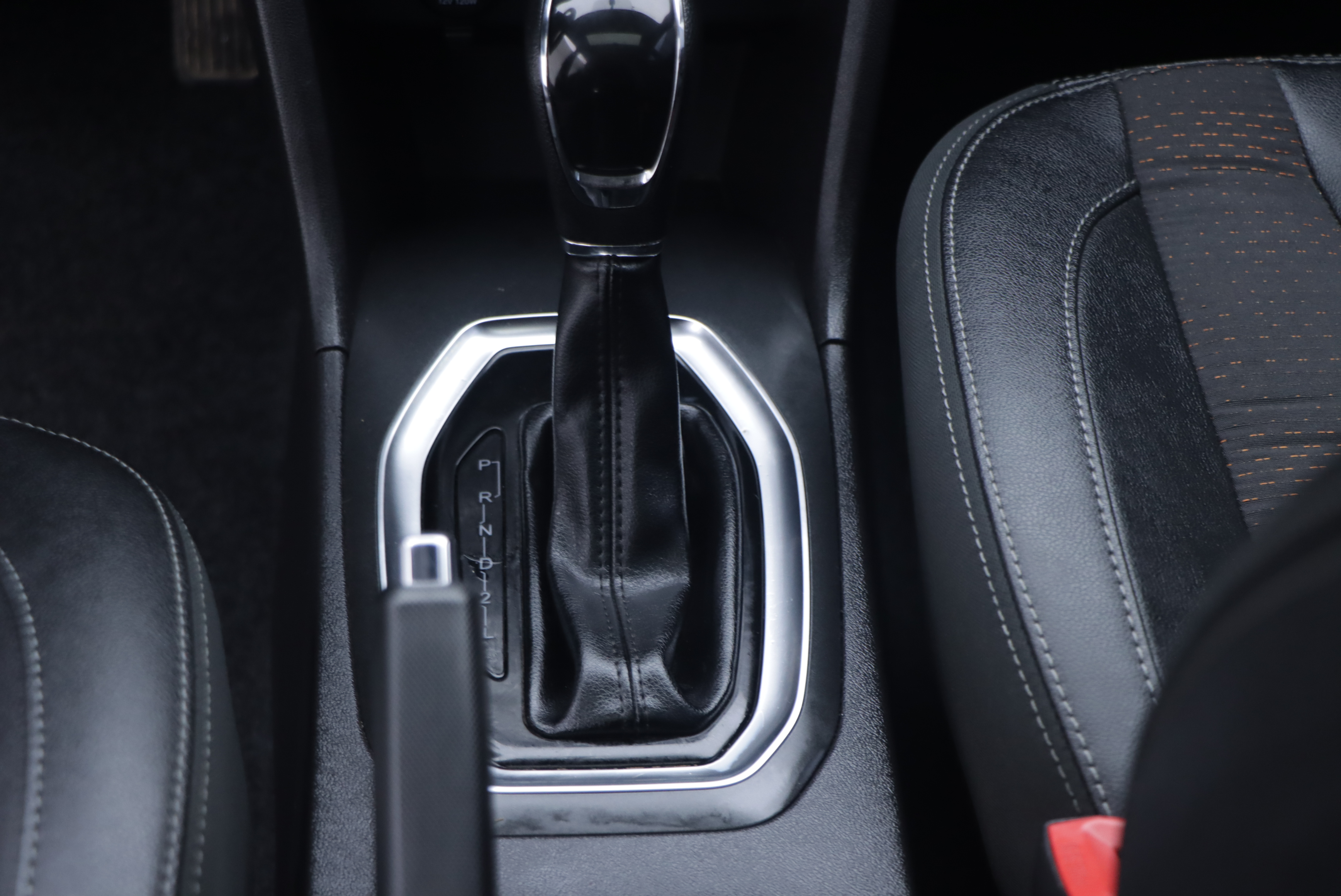 Chery Tiggo 3x 2018 immagine di auto #18