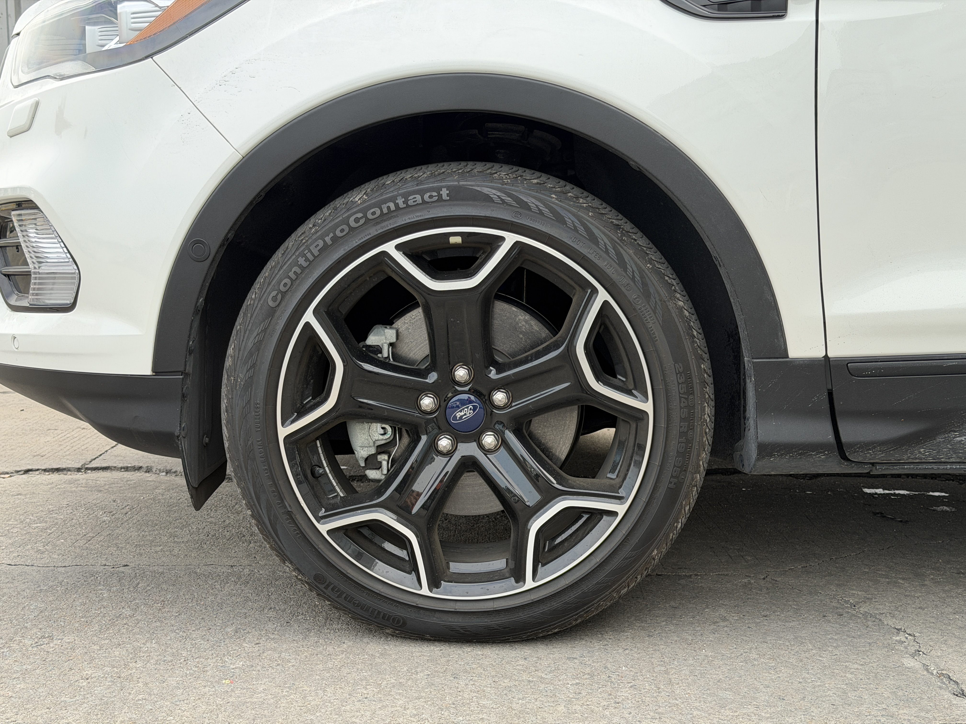 Ford Kuga 2019 #18 Ford Kuga 2019 car image #18