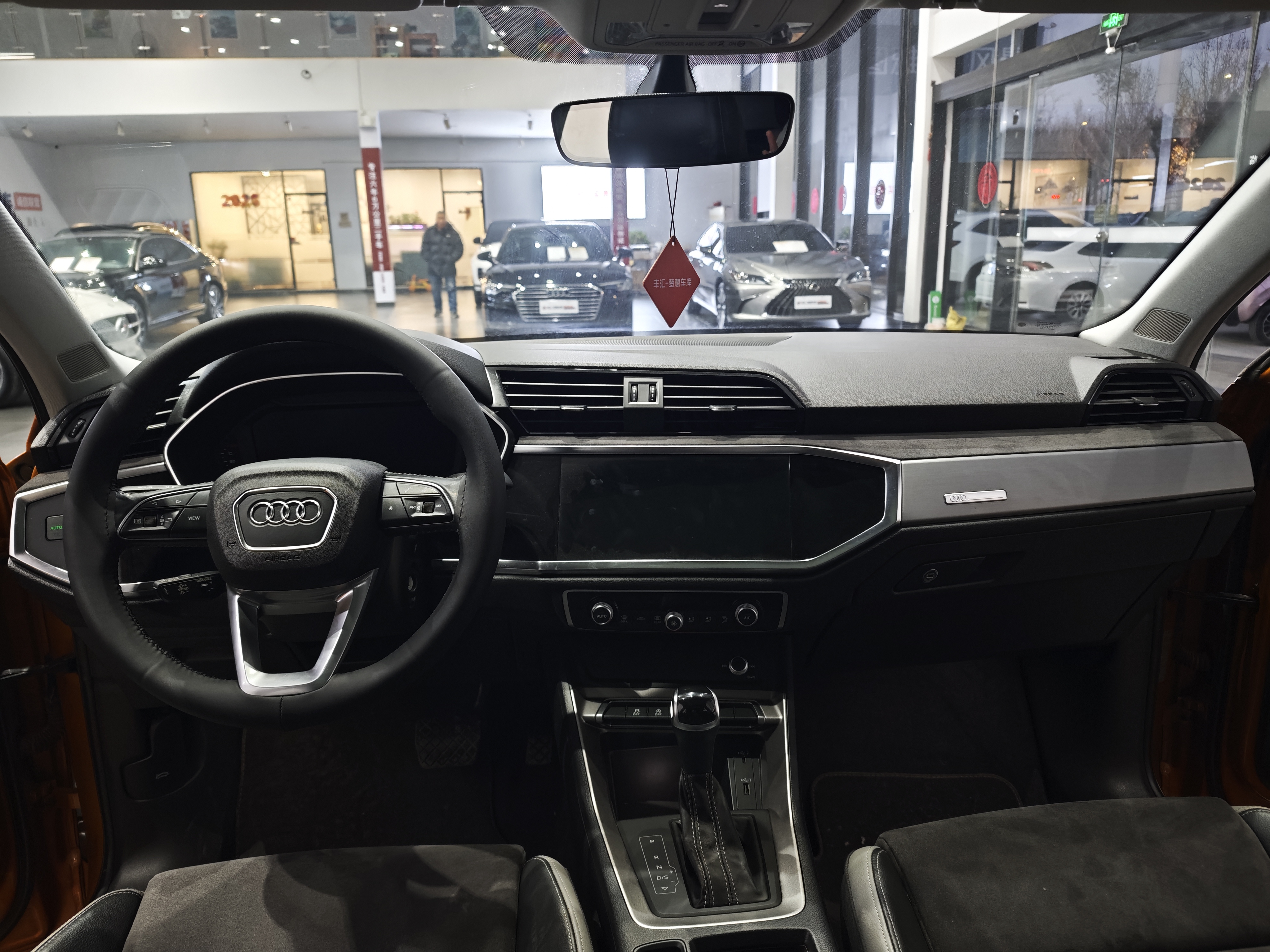 Audi Q3 2019 #18 Audi Q3 2019 car image #18