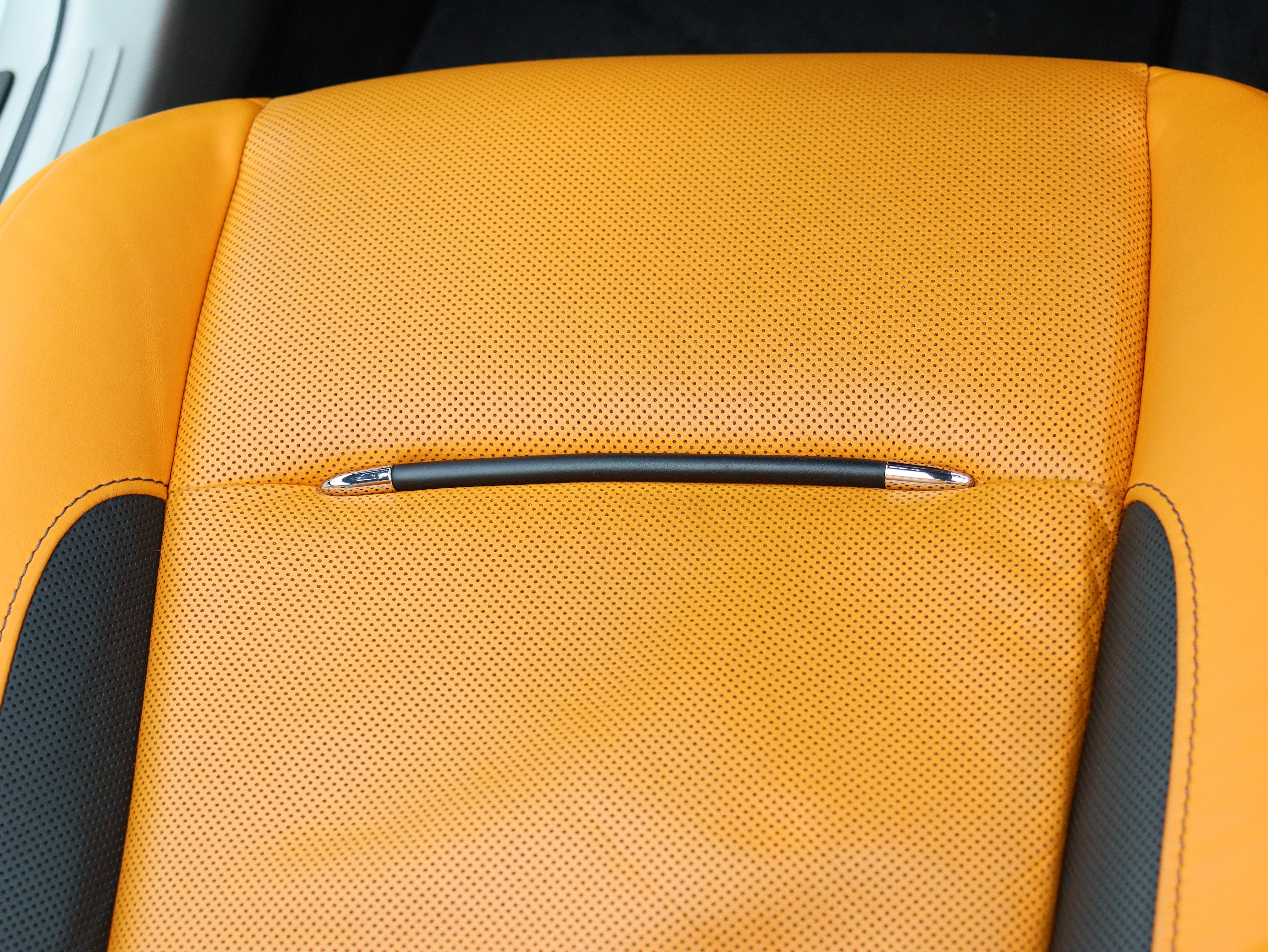 Rolls-Royce Dawn 2019 car image #18