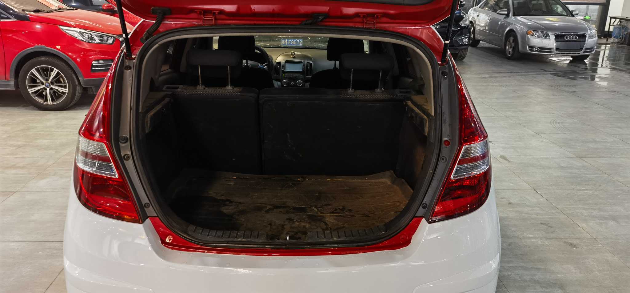 Hyundai i30 2011 #18 Hyundai i30 2011 صورة سيارة #18