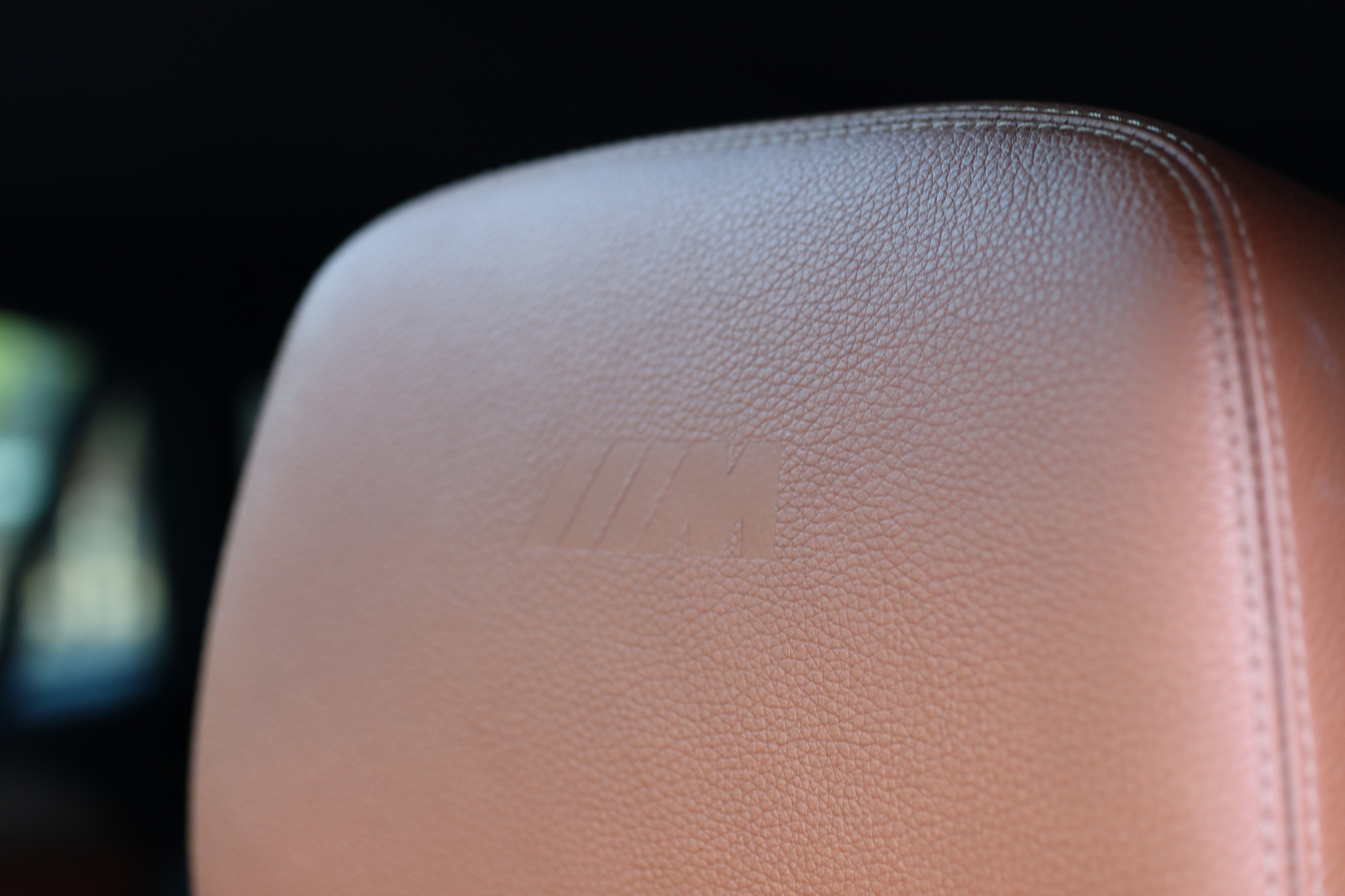 BMW X6 2012 car image #18