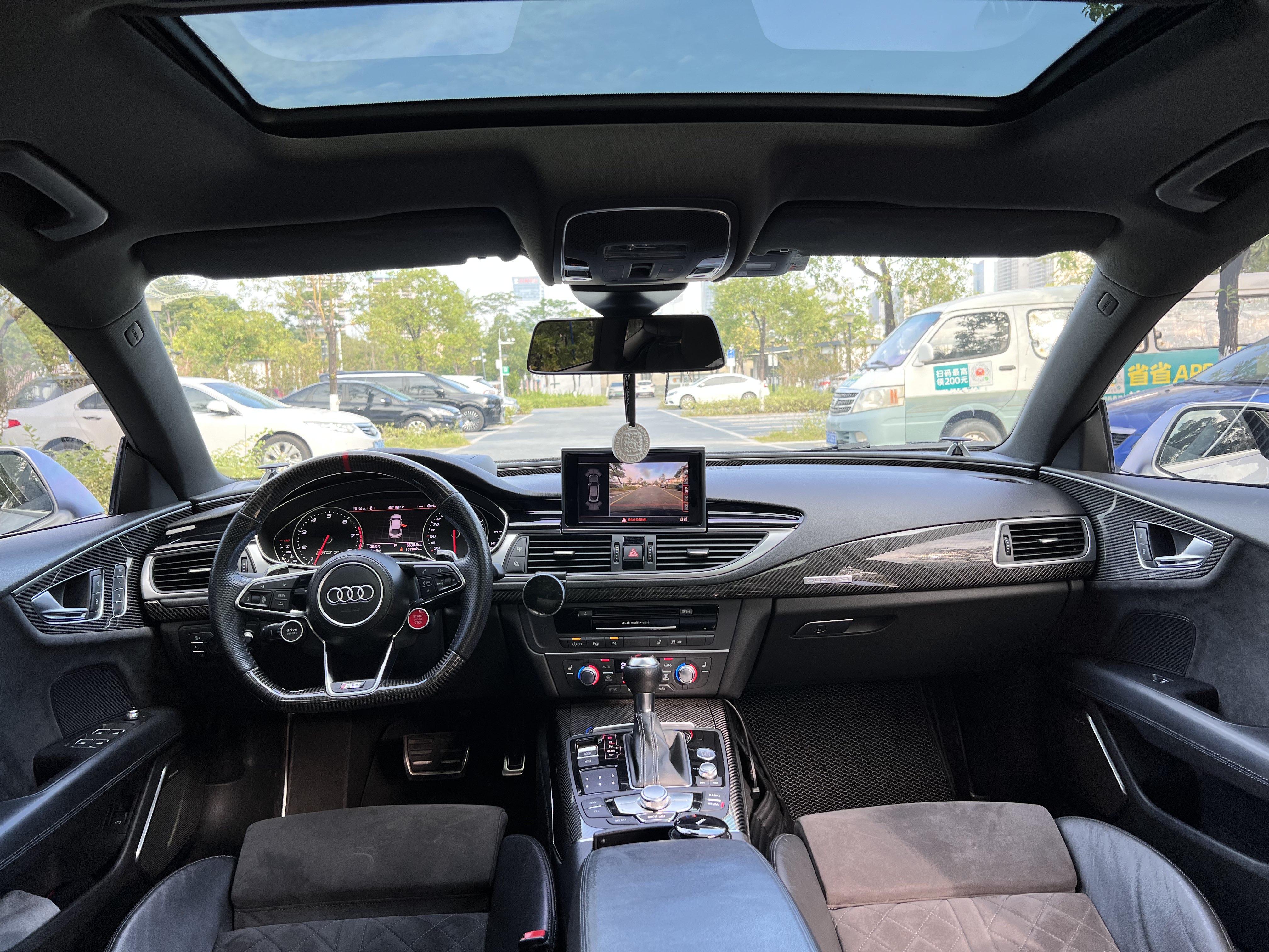 Audi RS 7 2015 car image #18