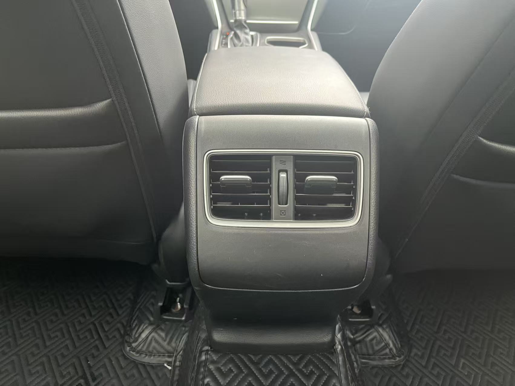 Honda Accord 2019 immagine di auto #18