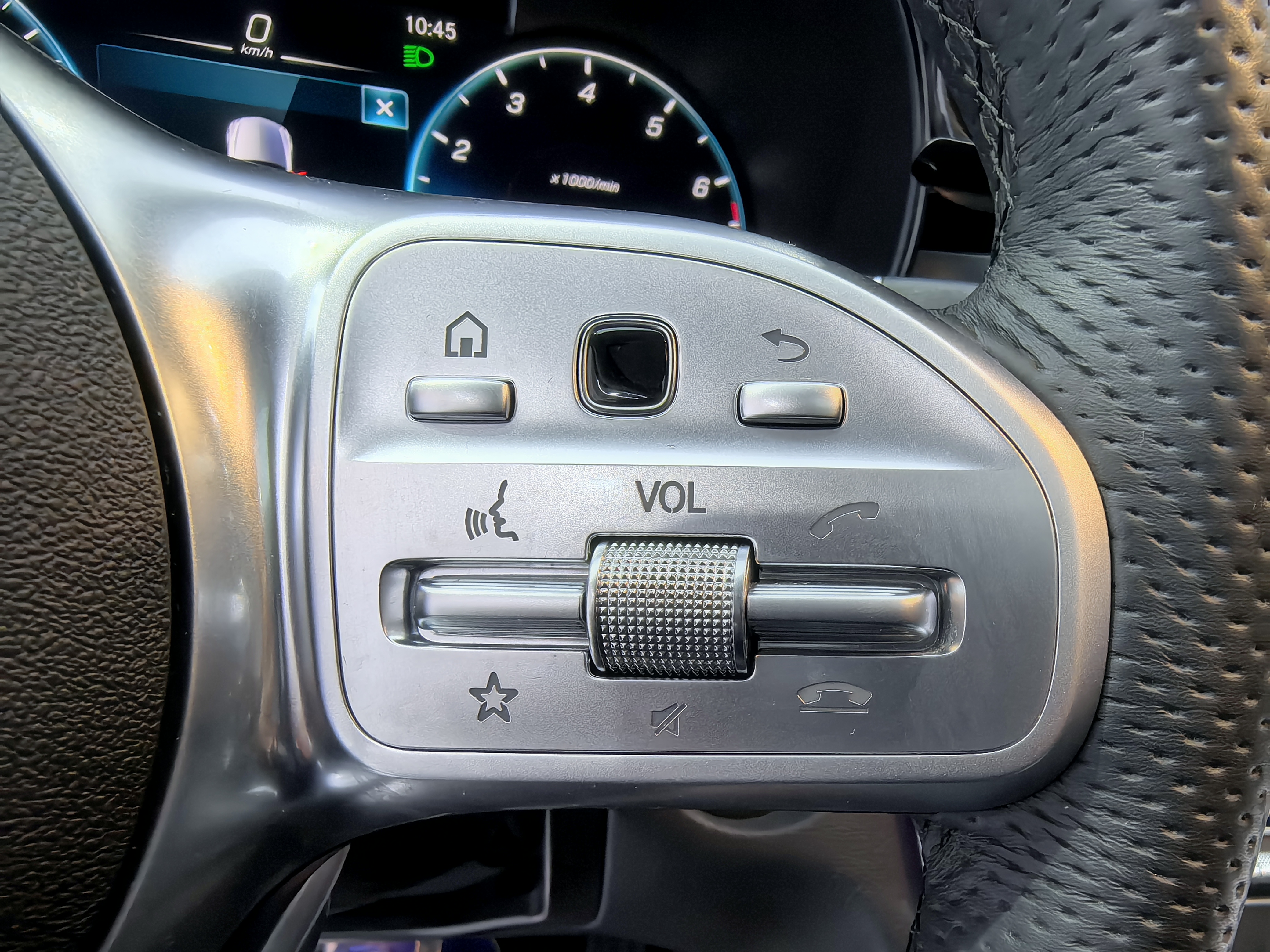 Mercedes-Benz C Class 2020 #18 Mercedes-Benz C Class 2020 car image #18