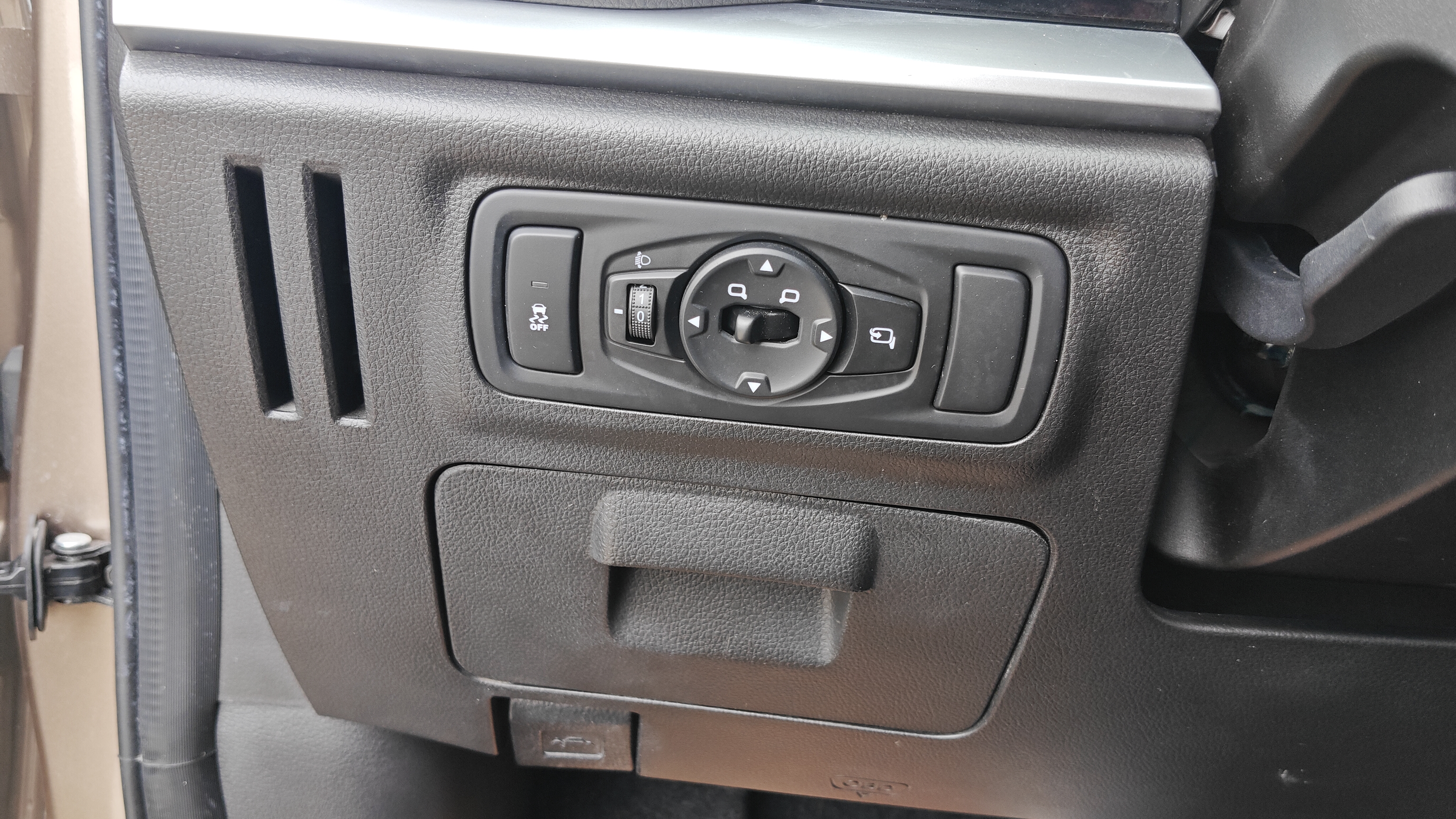 X70S 2019 #18 X70S 2019 car image #18