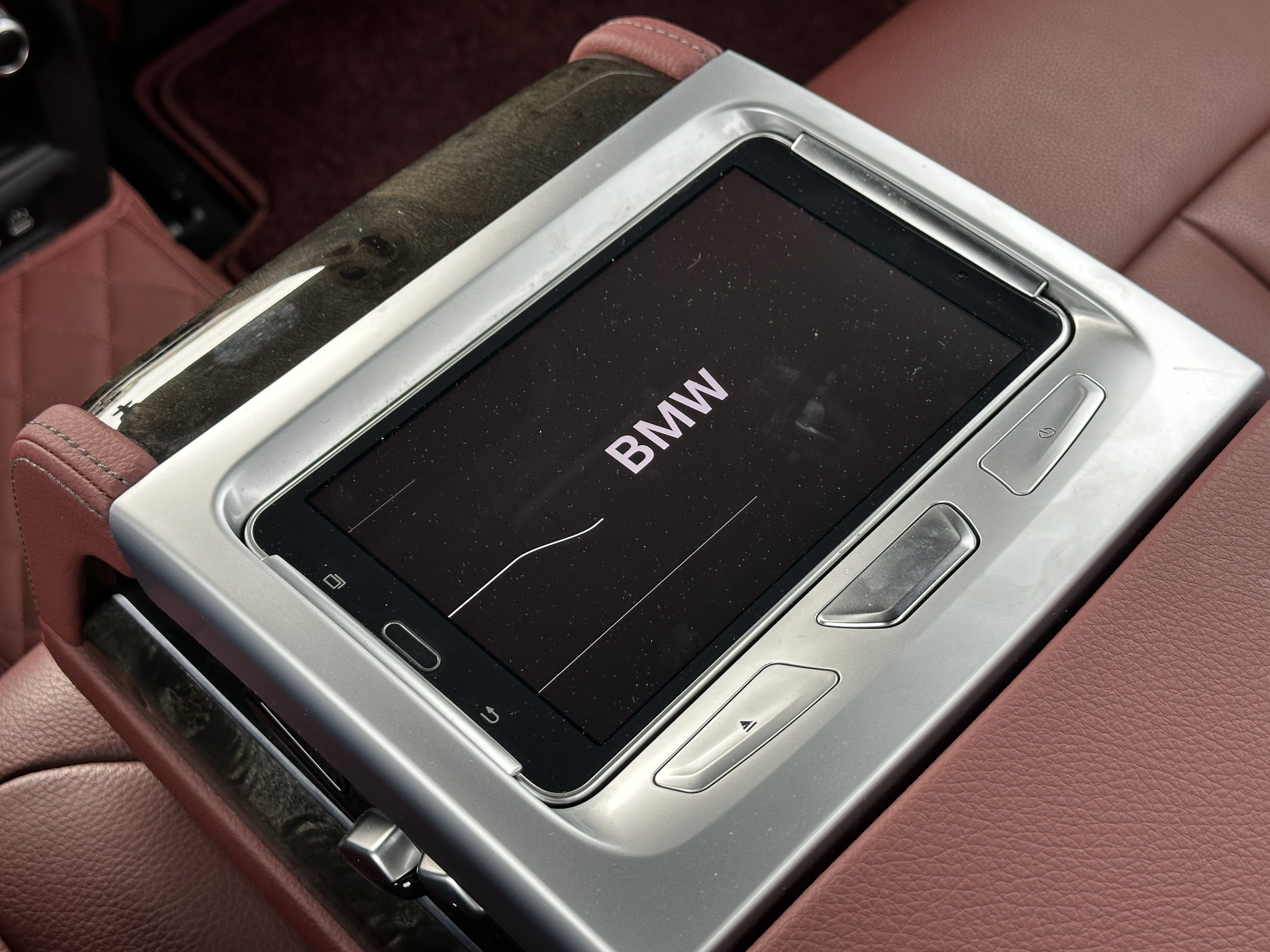 BMW 5 Series 2020 immagine di auto #18