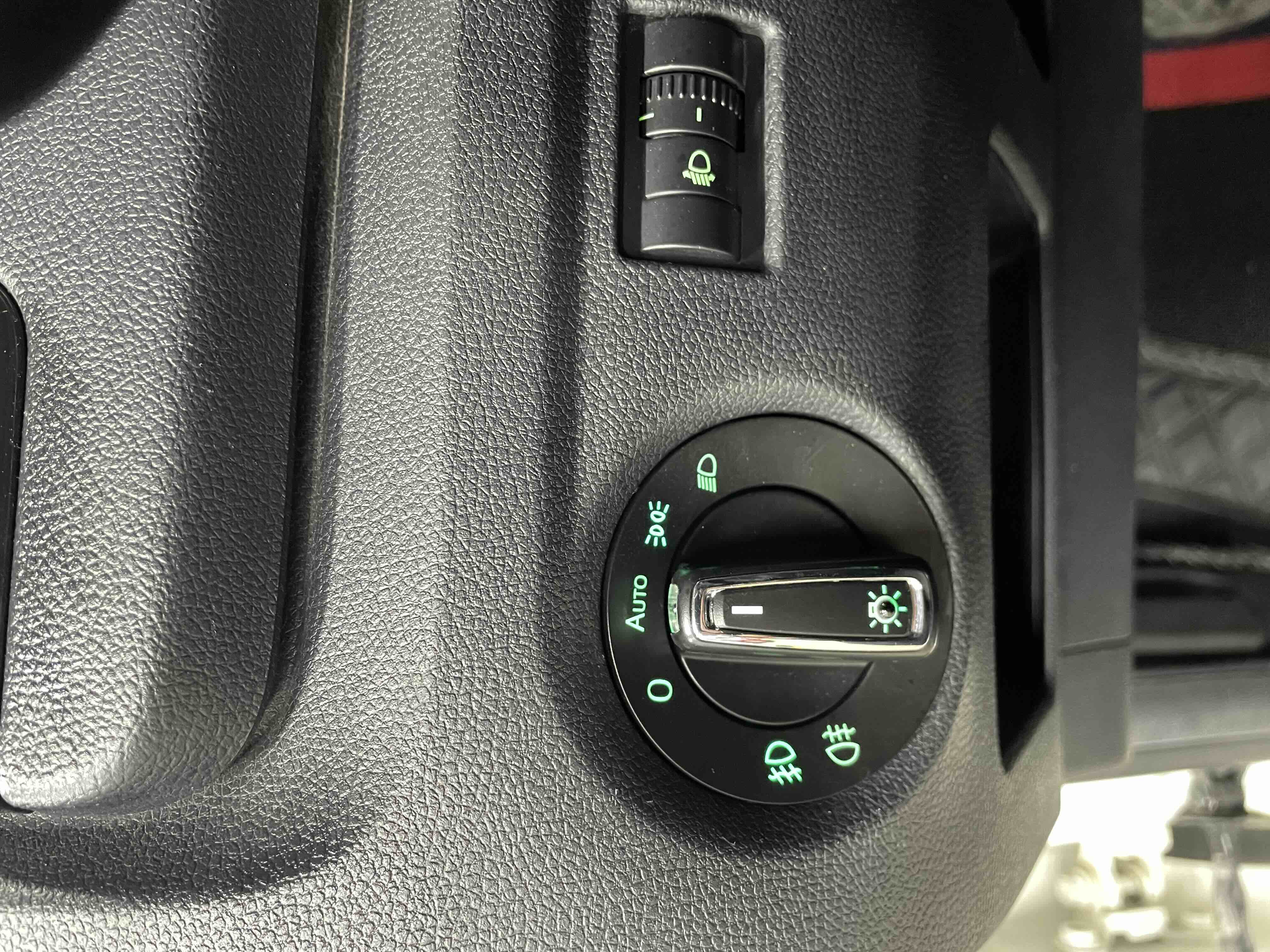 Skoda Fabia 2013 immagine di auto #18