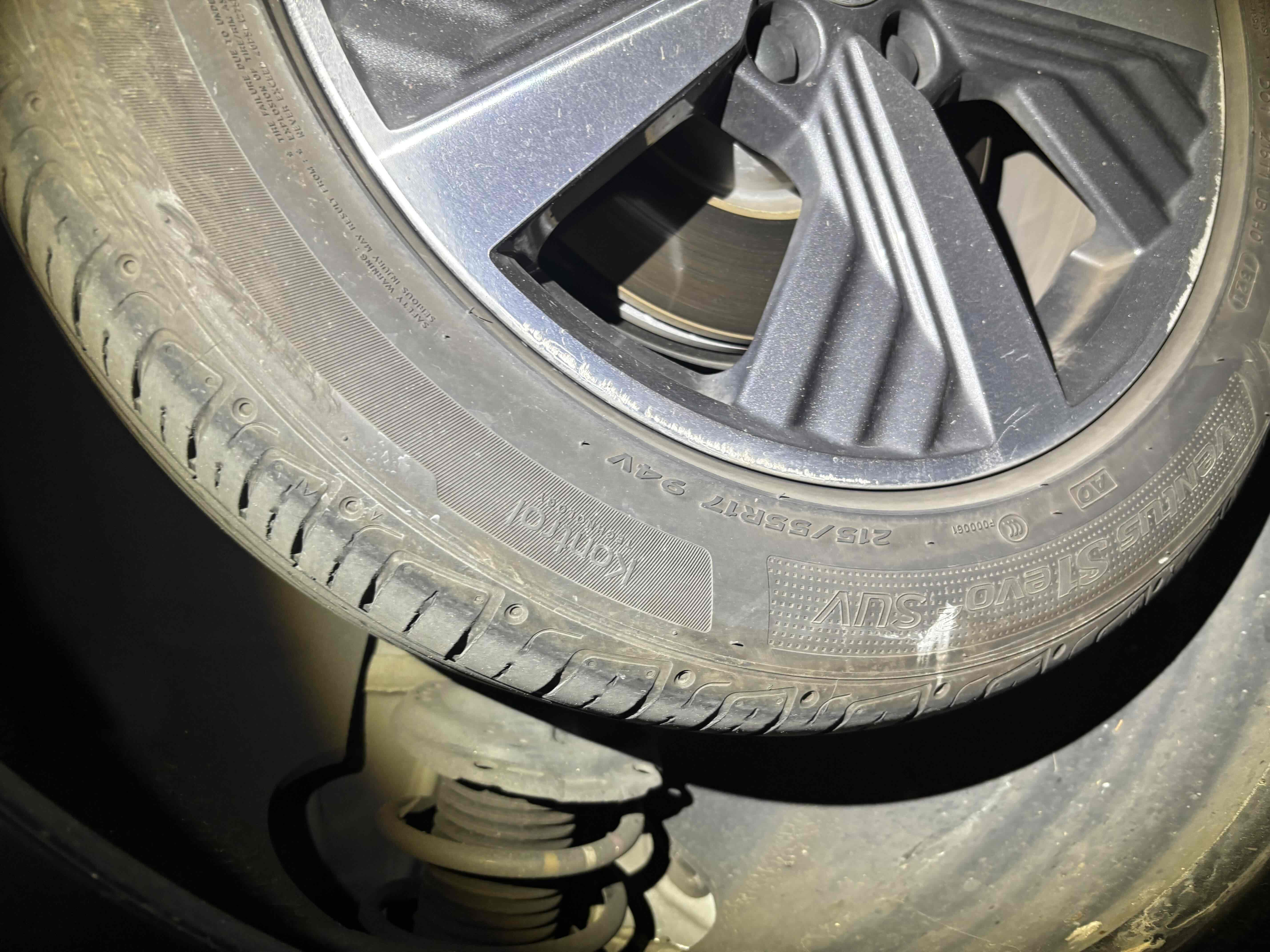 Audi Q2L e-tron 2021 car image #18