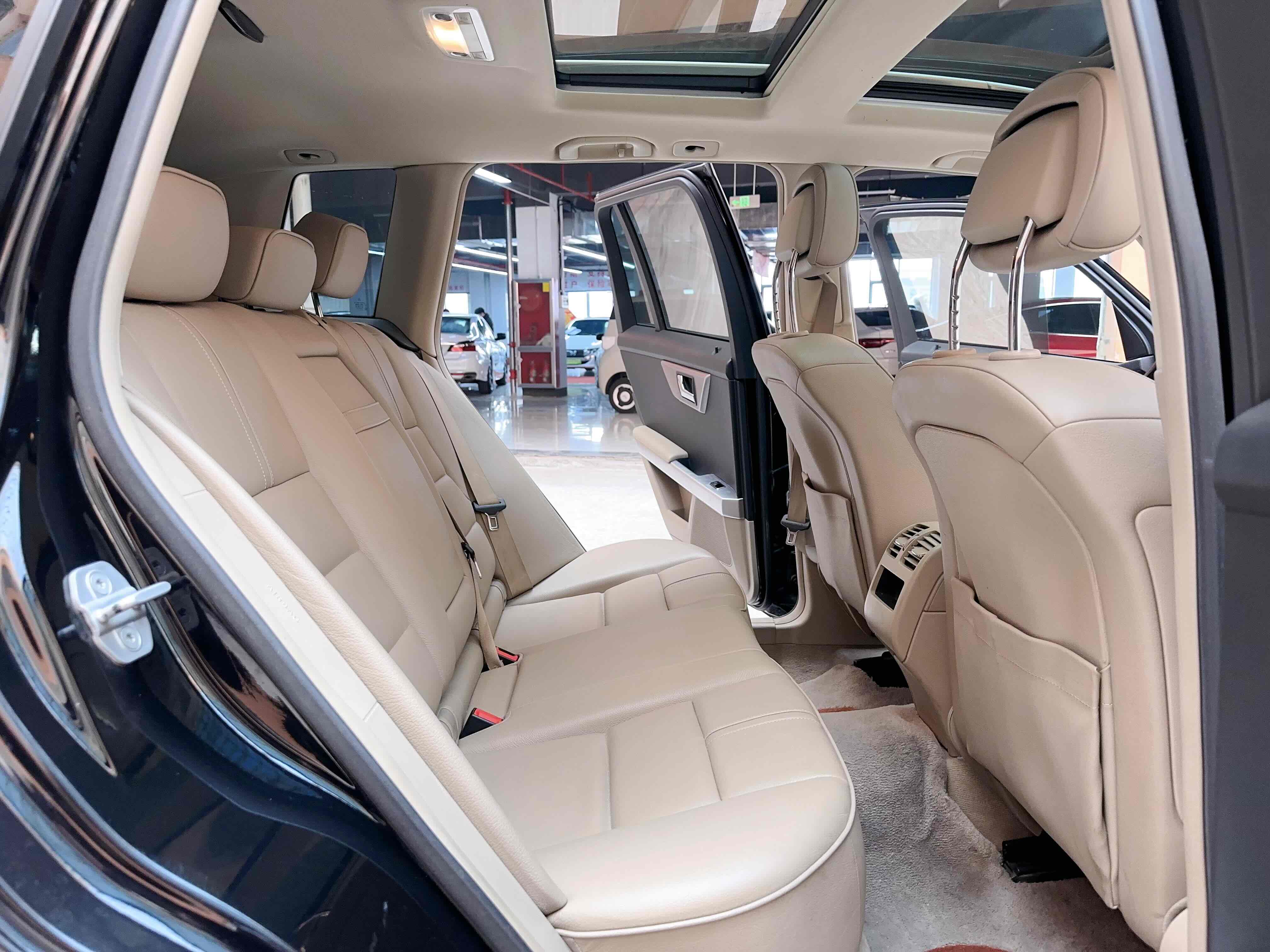 Mercedes-Benz GLK Class (Imported) 2011 #18 Mercedes-Benz GLK Class (Imported) 2011 car image #18