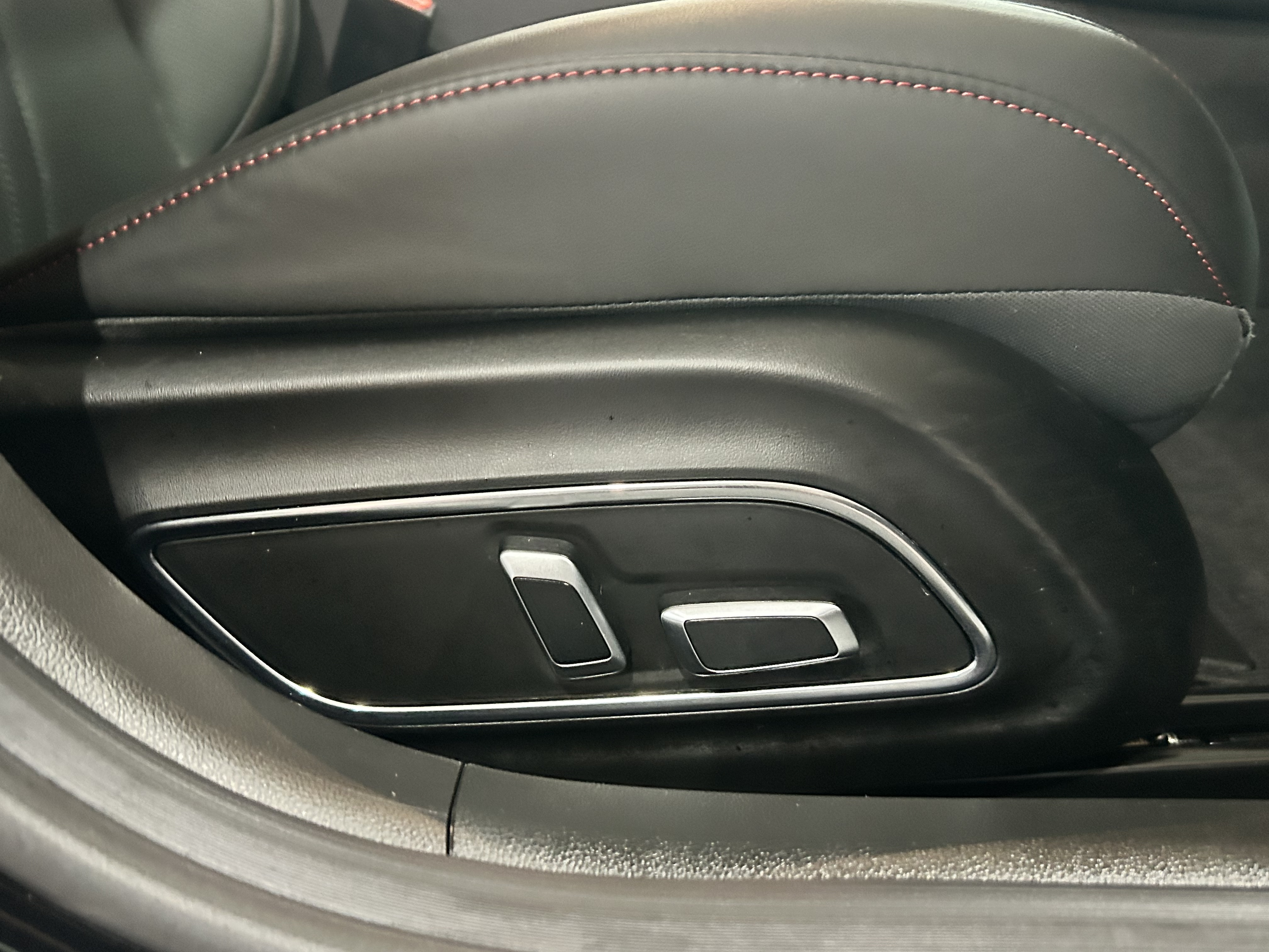 小鹏 小鹏P7 2021 汽车图片 #18