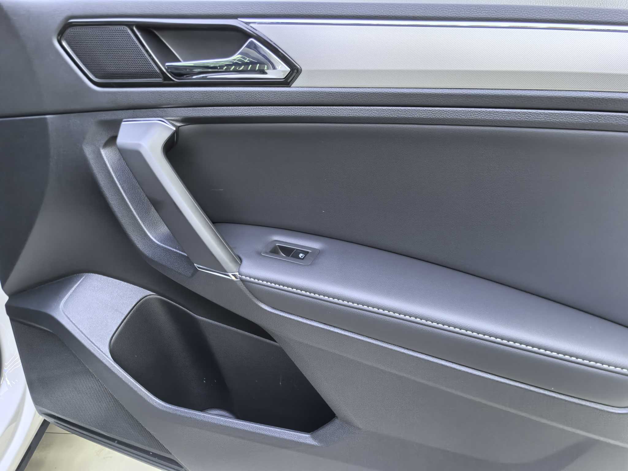 Volkswagen Tiguan L New Energy 2021 car image #18