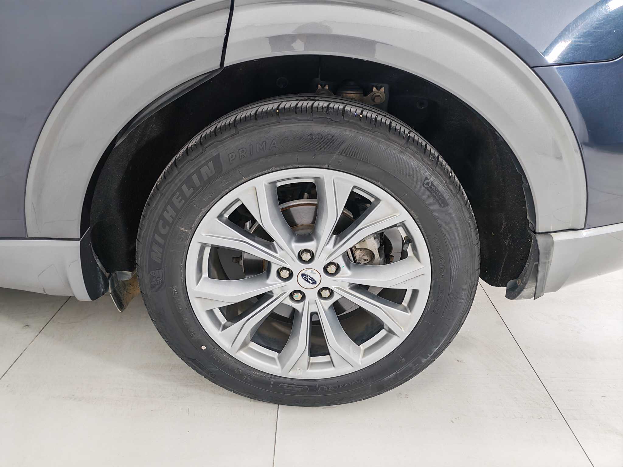 Ford Explorer 2022 car image #18