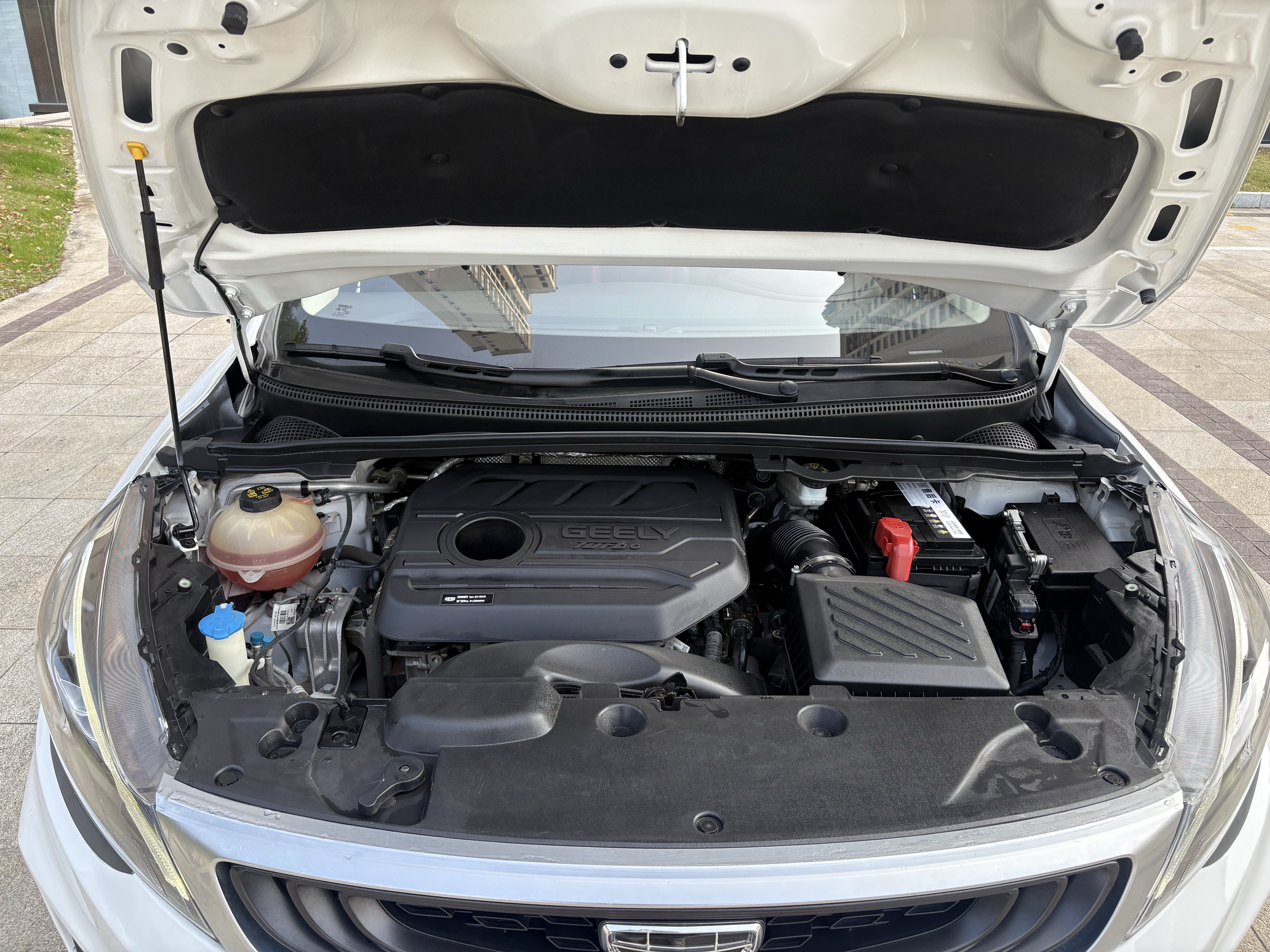 Emgrand GS 2021 car image #18