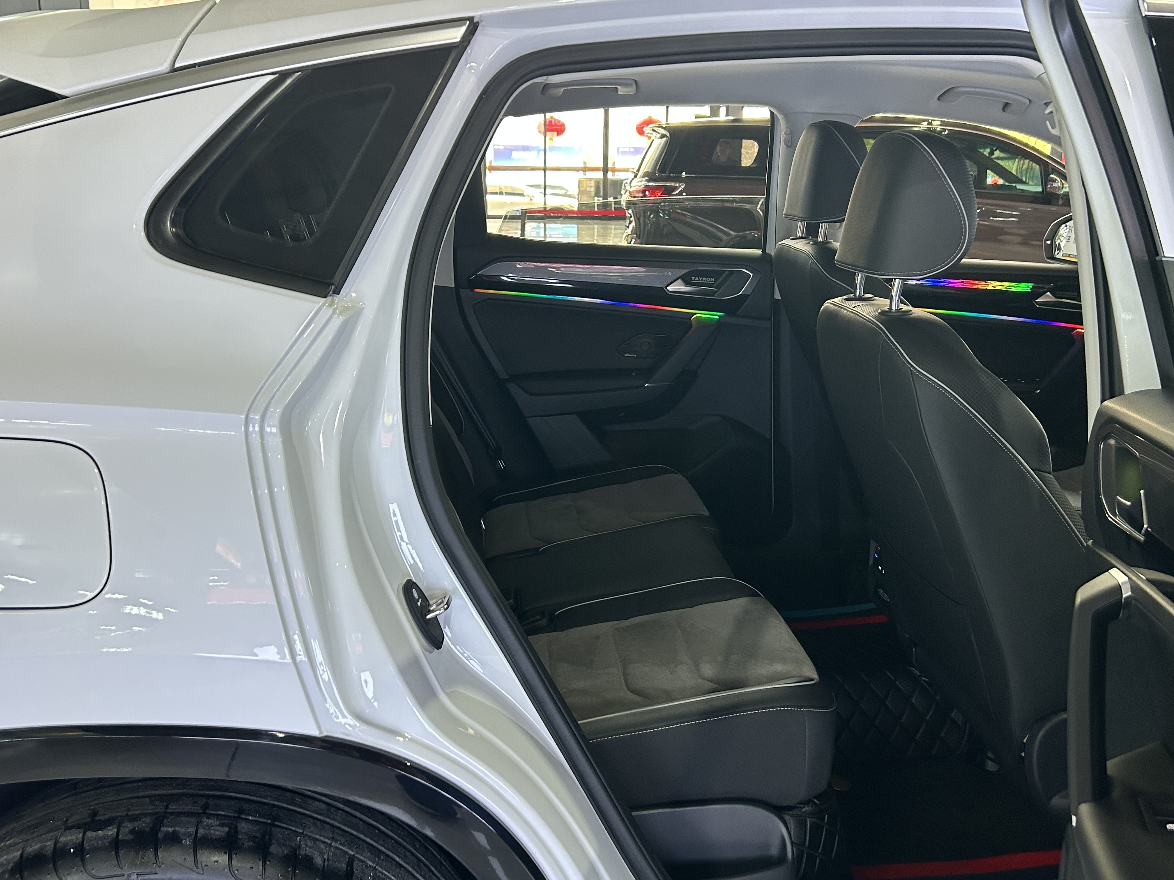 Volkswagen Tayron X 2023 immagine di auto #18