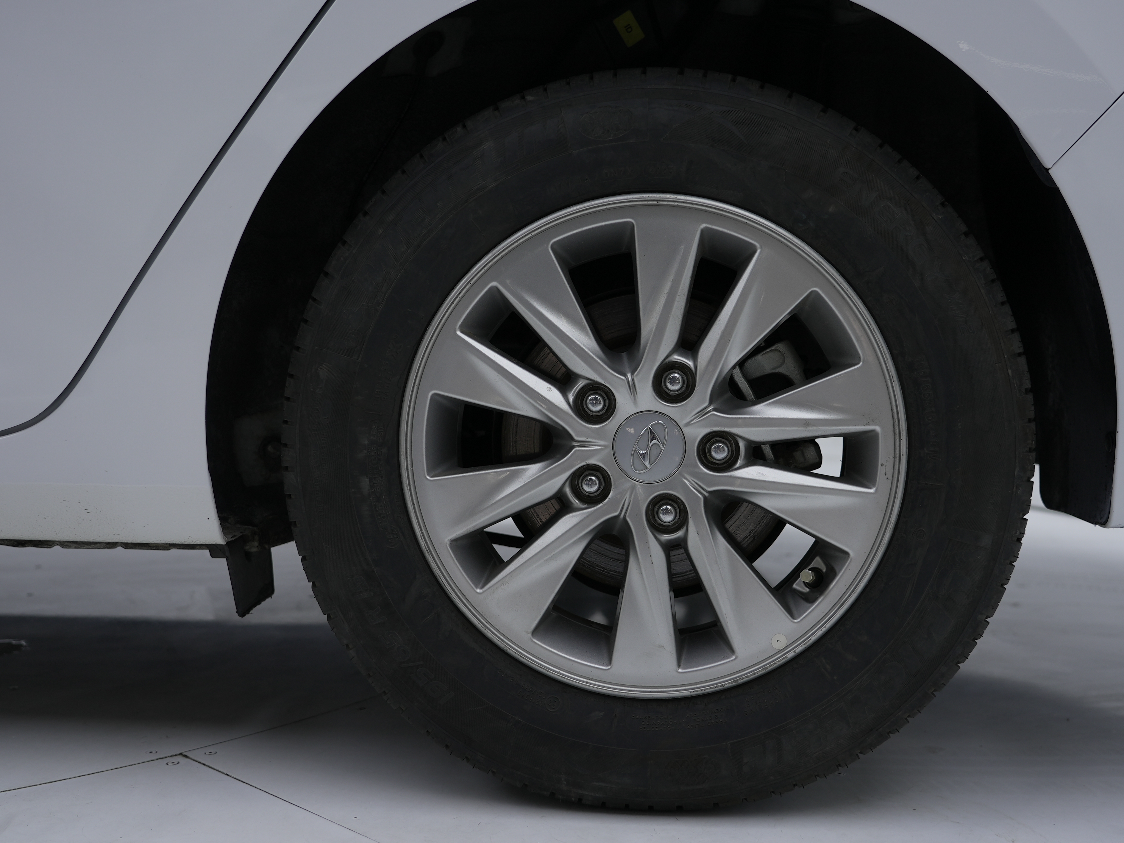 Hyundai Elantra HD 2020 car image #18