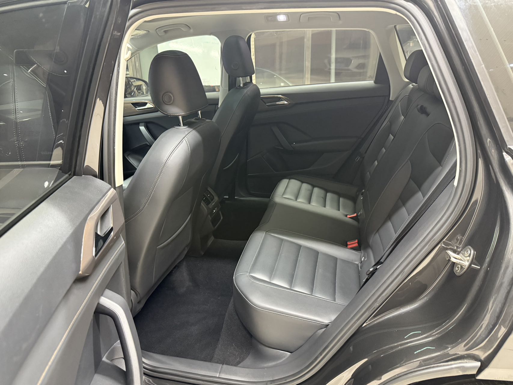 Volkswagen Tharu 2021 #18 Volkswagen Tharu 2021 car image #18