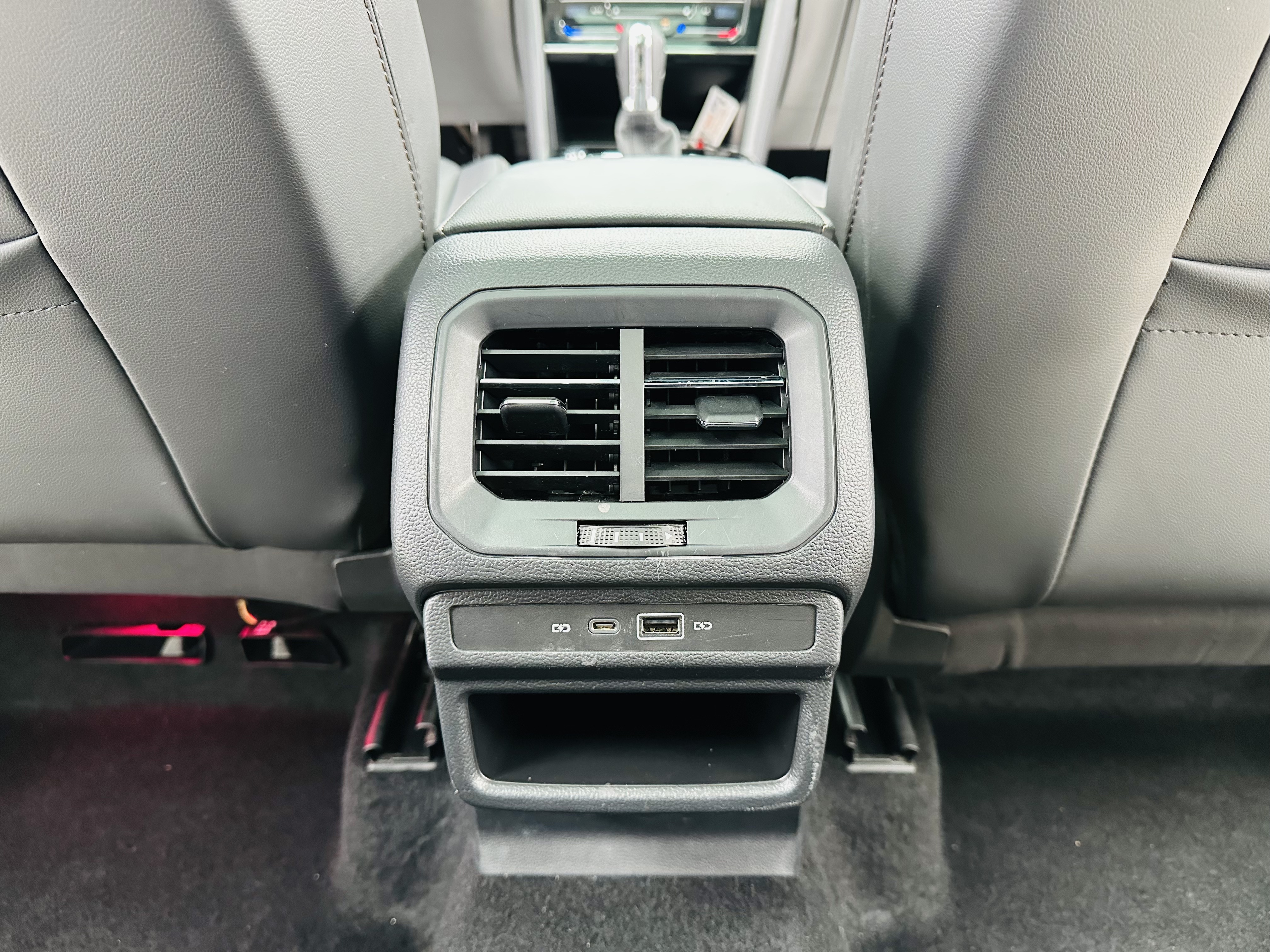 Volkswagen Tharu 2022 car image #18