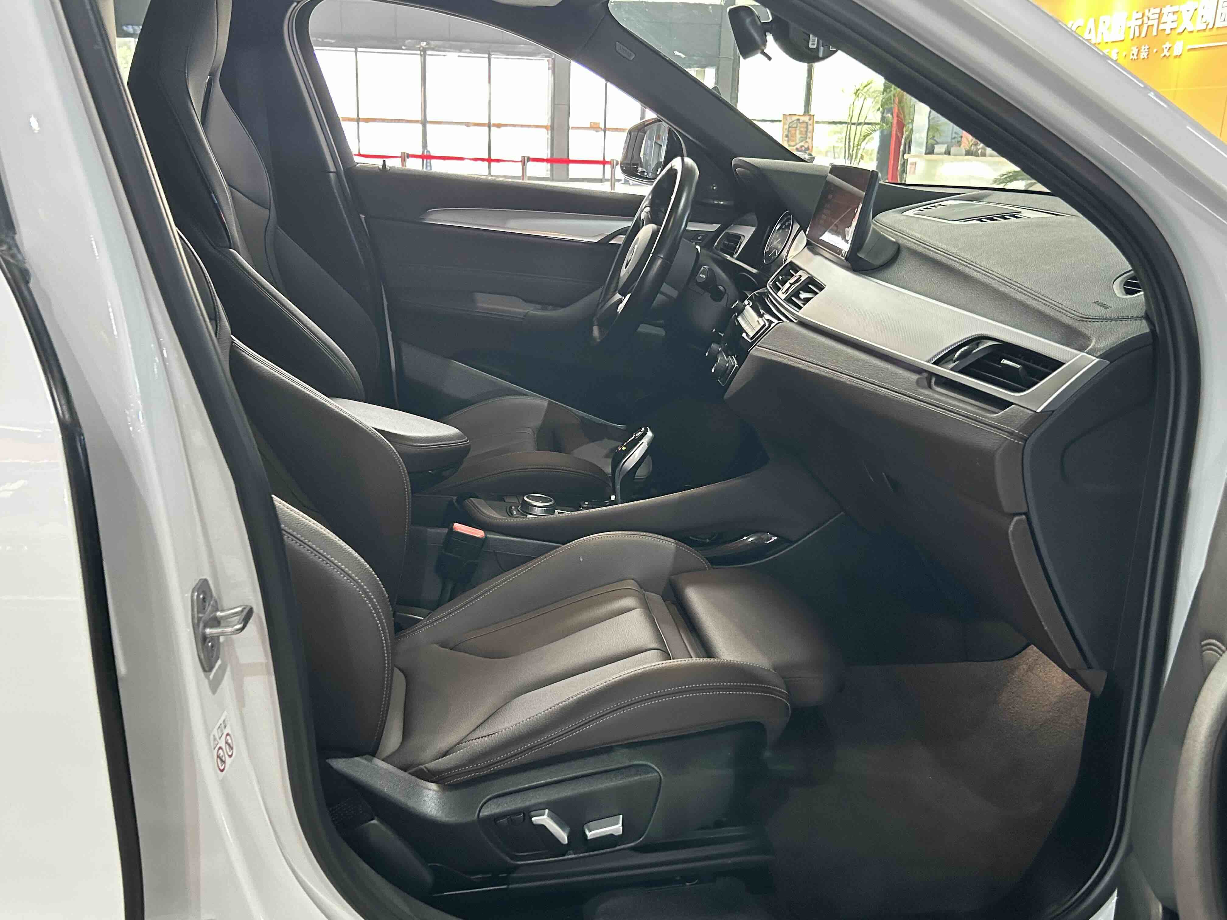 BMW X2 2021 car image #18