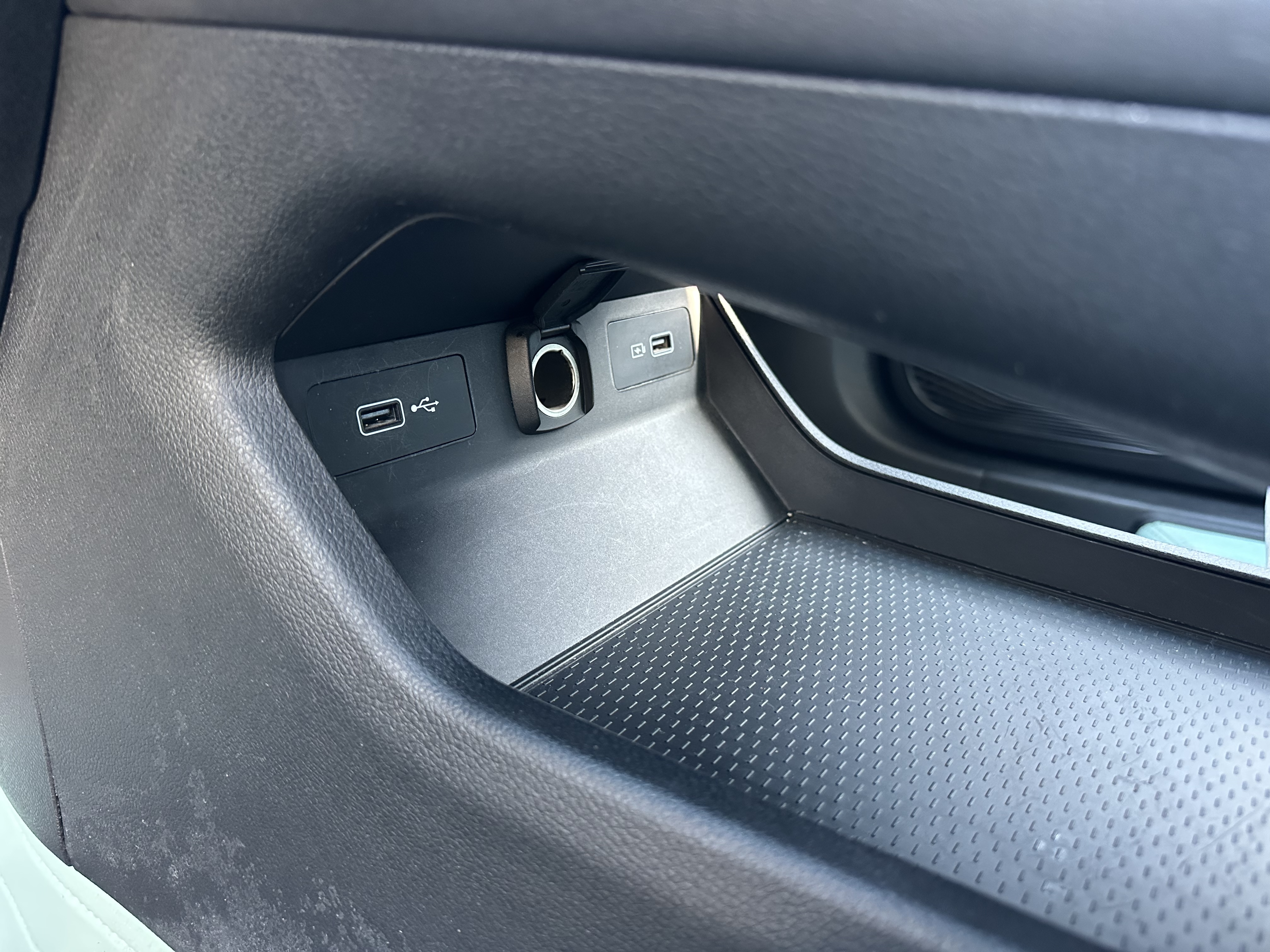 GEELY Preface 2022 car image #18