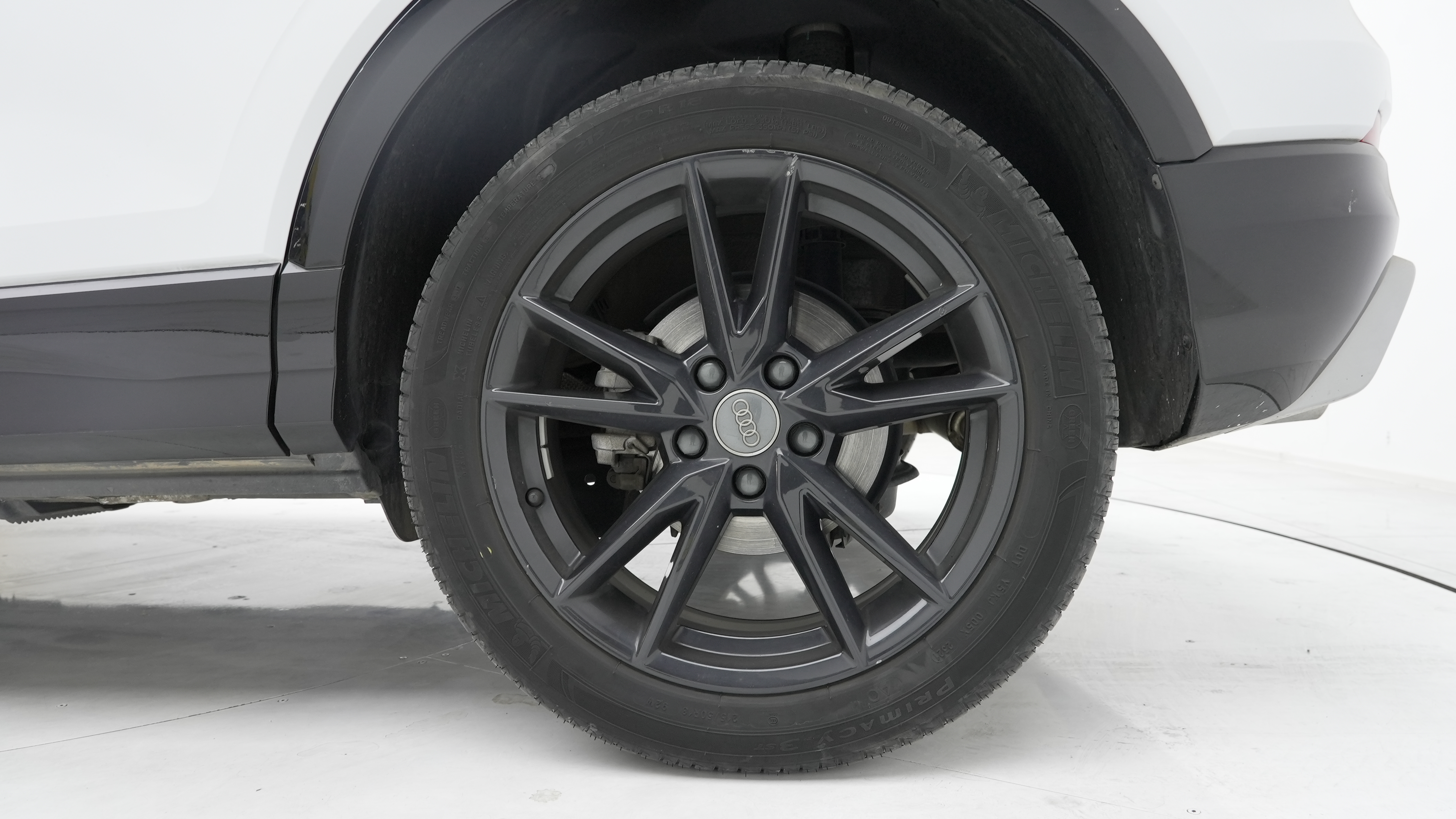 Q2L 2021 #18 Q2L 2021 car image #18