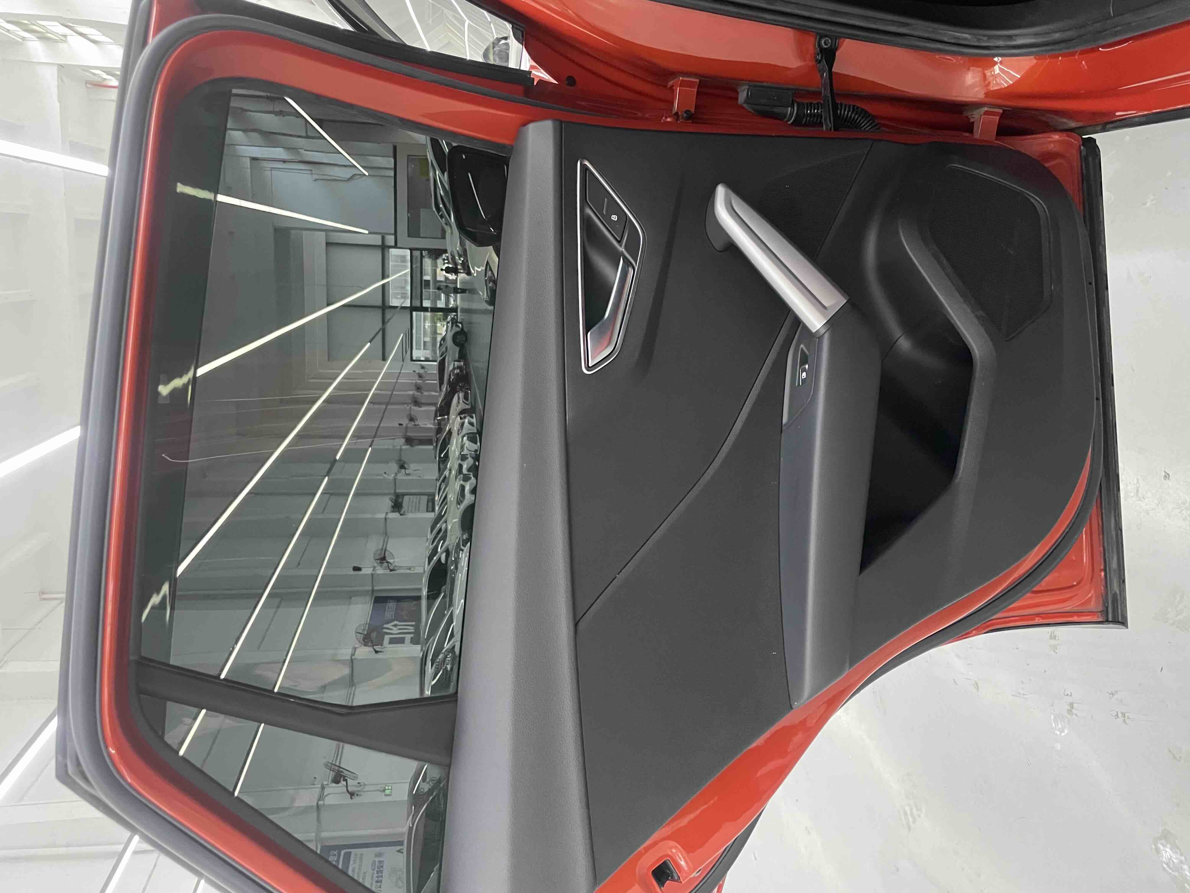 Q2L 2021 car image #18