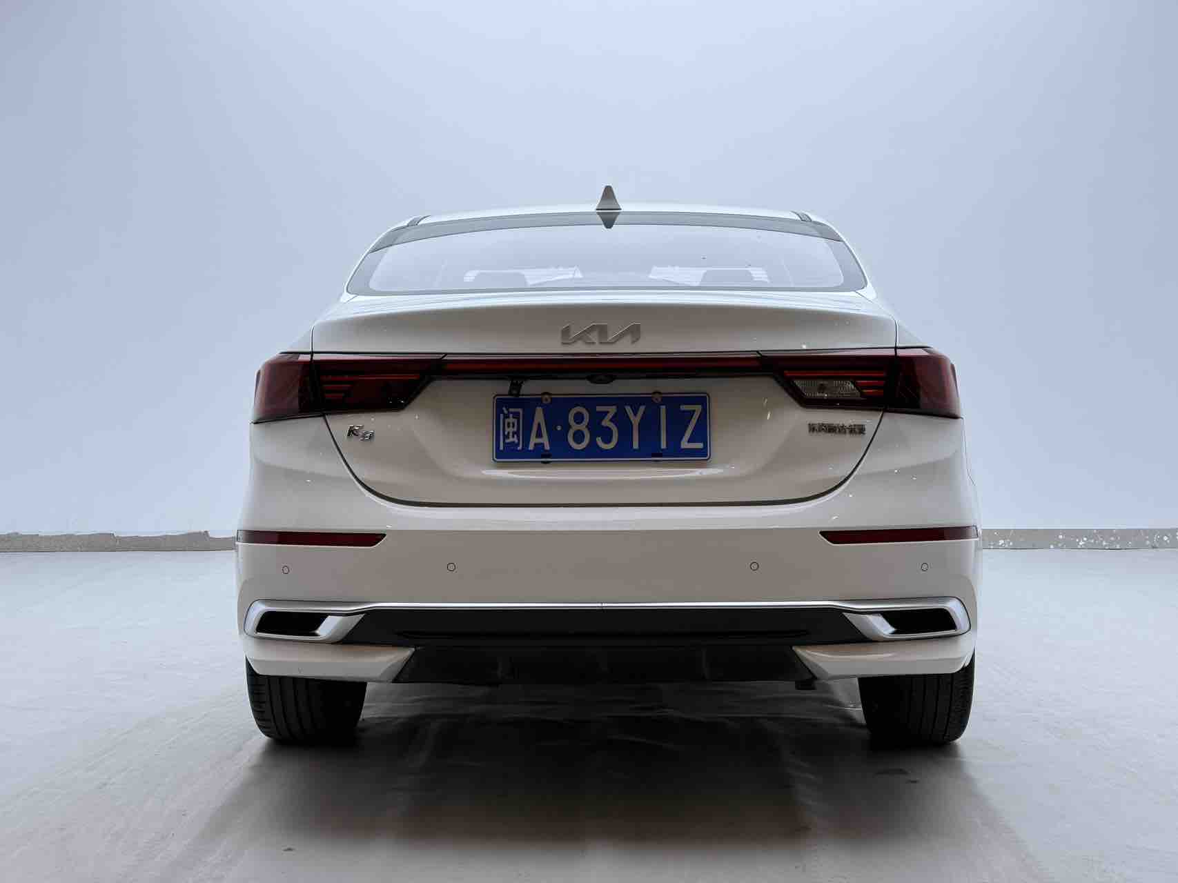 Kia K3 2022 car image #18