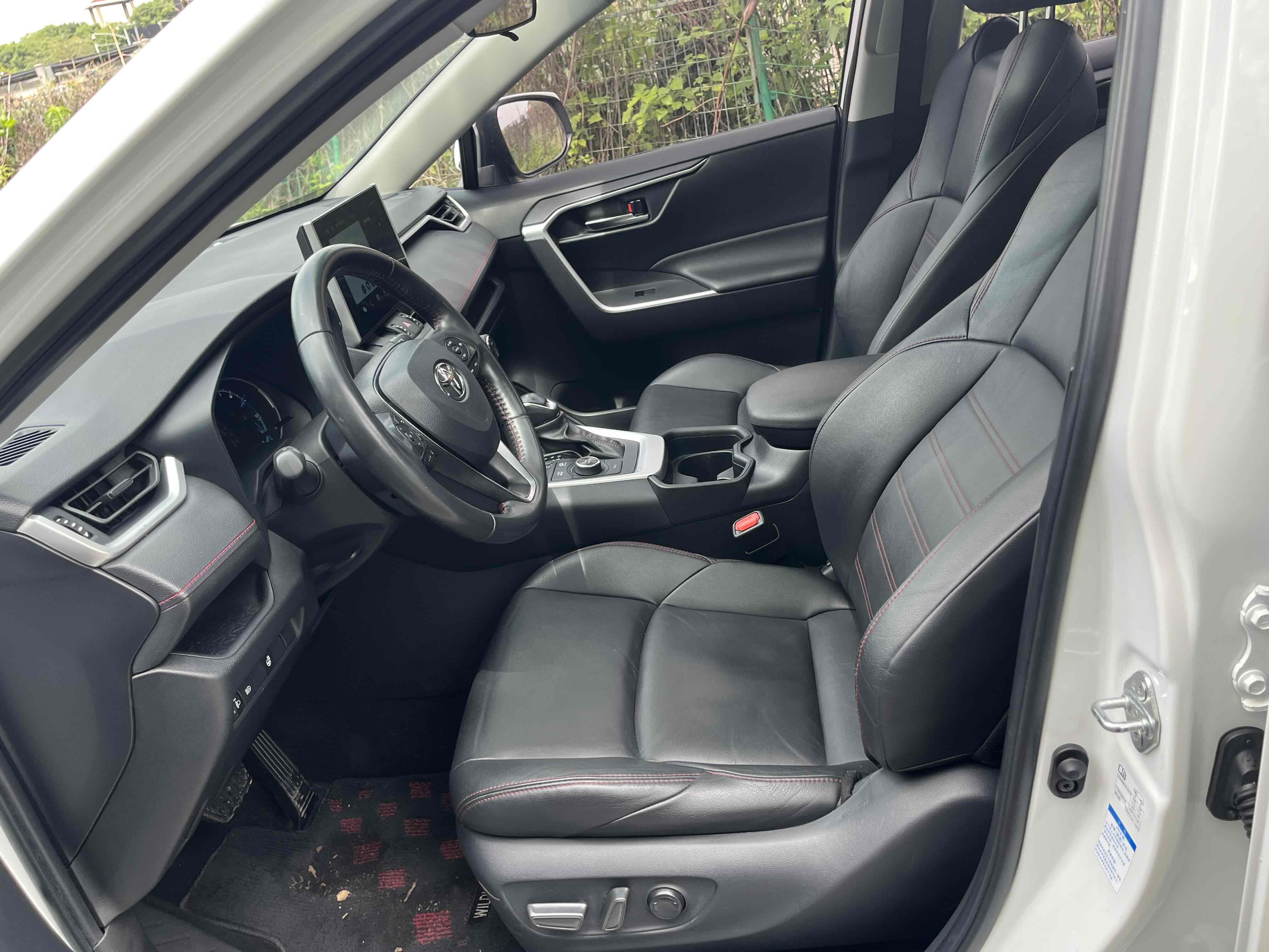 丰田 威兰达新能源 2022 #18 丰田 威兰达新能源 2022 汽车图片 #18