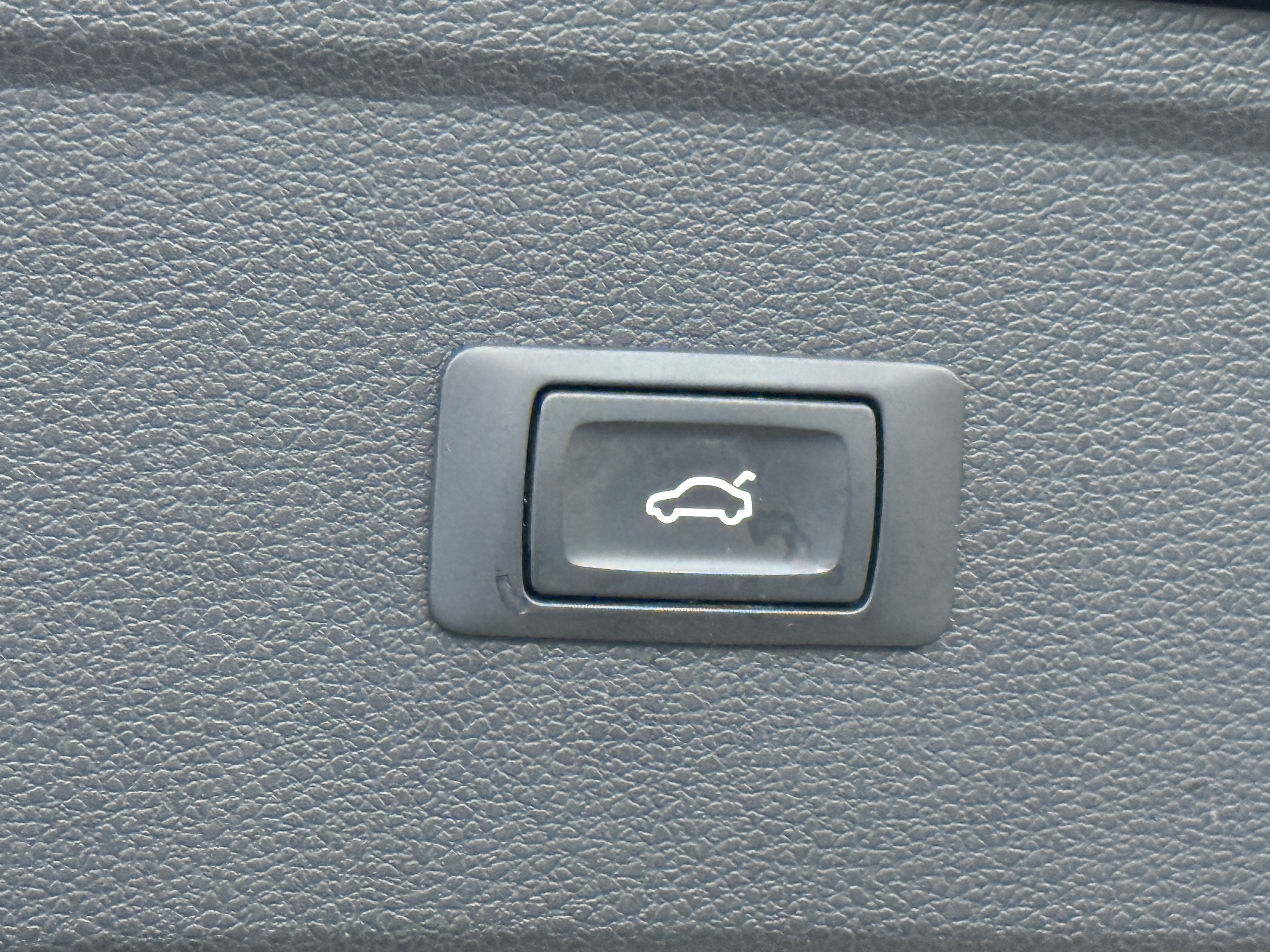 Audi Q5L 2021 car image #18