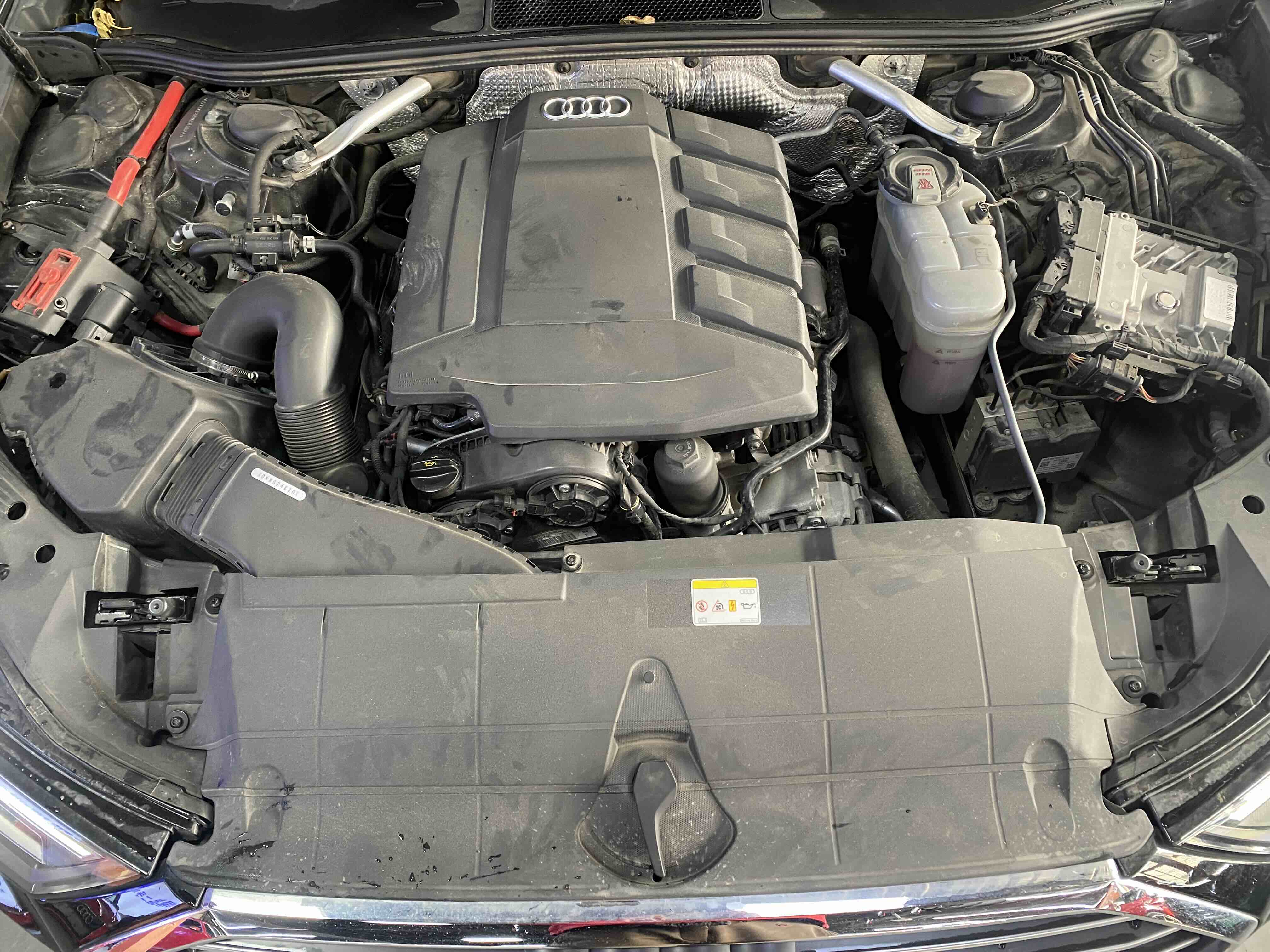 Audi A6L 2022 #18 Audi A6L 2022 car image #18
