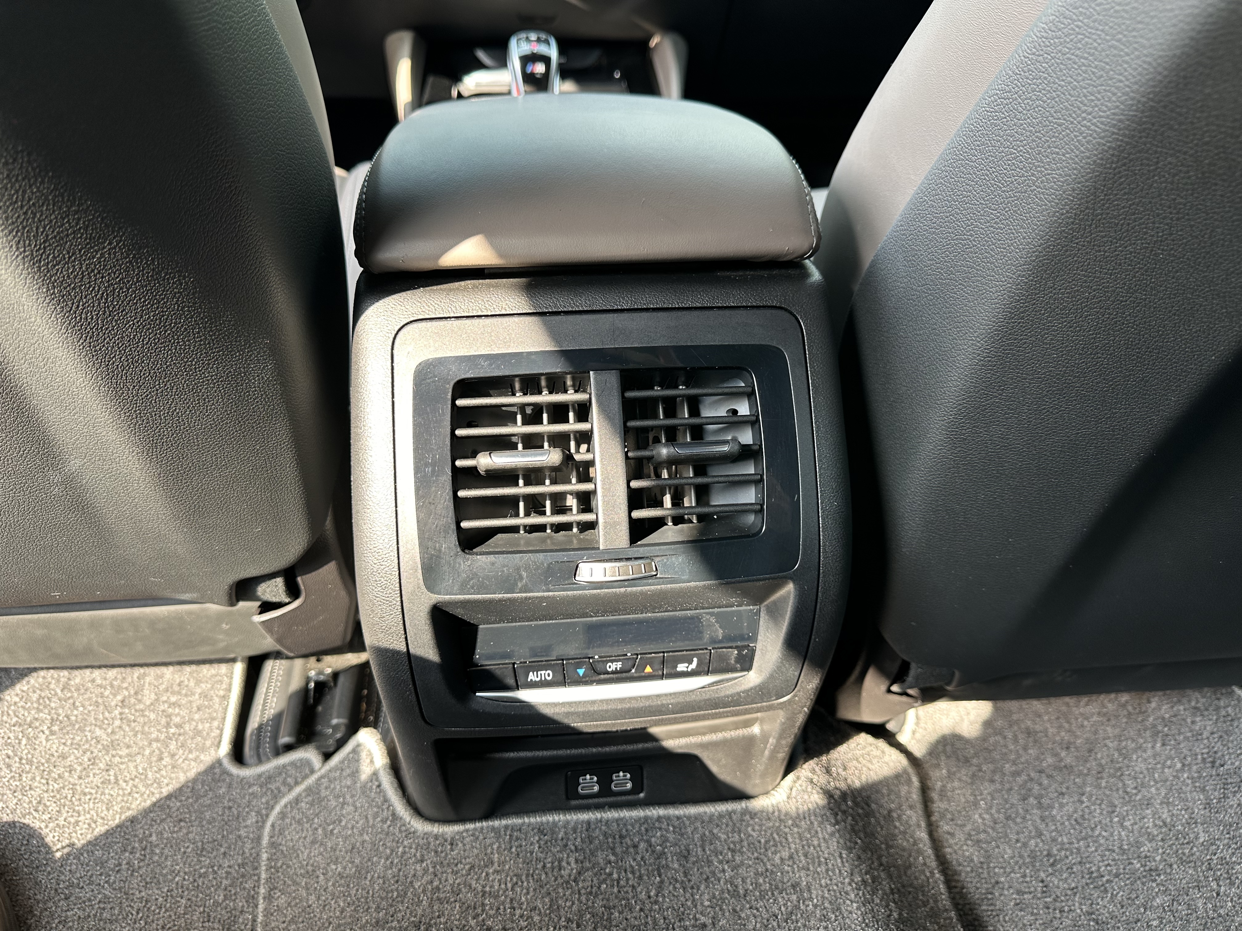 BMW X4 M 2021 car image #18