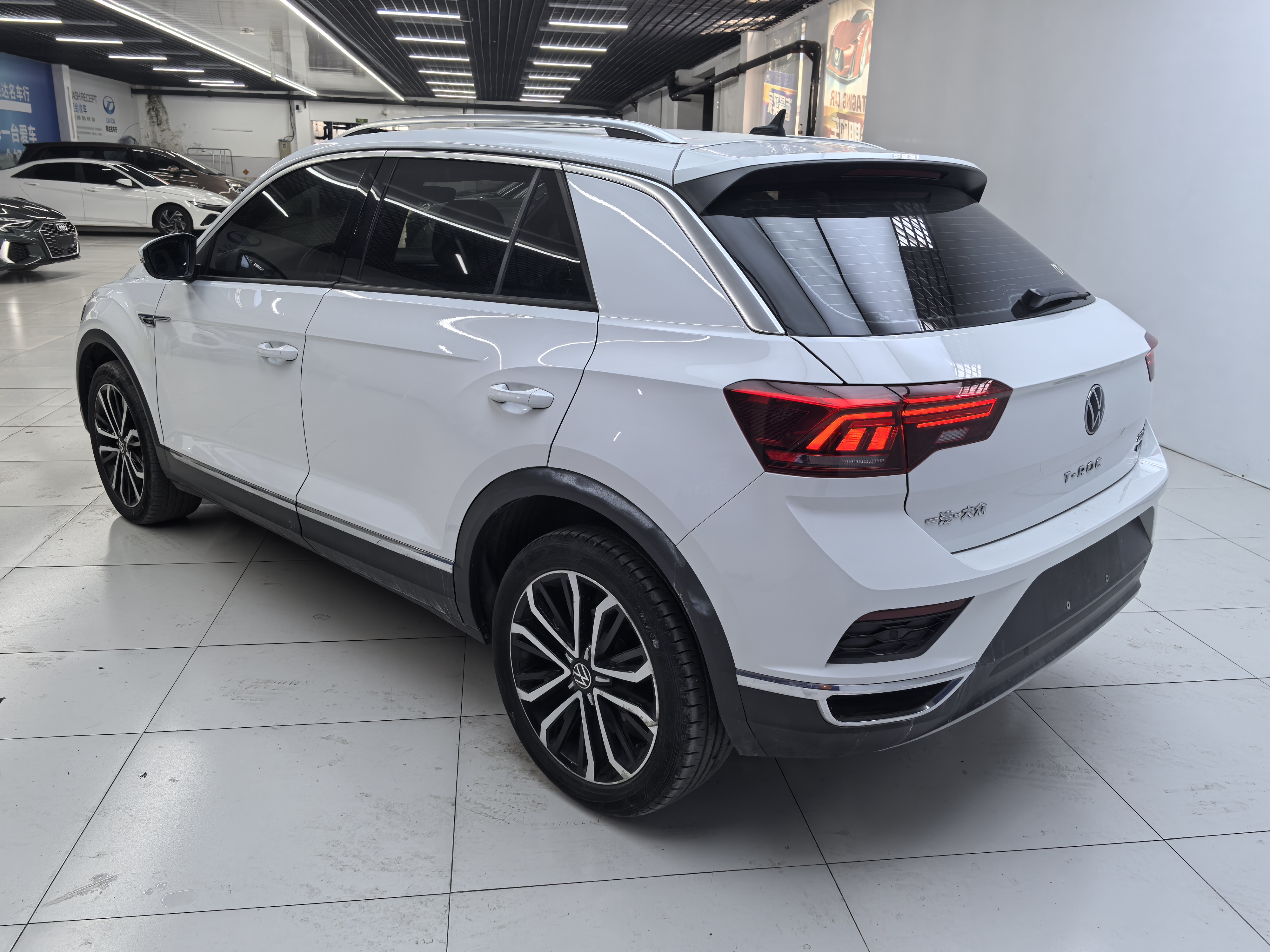 T-Roc 2022 car image #18